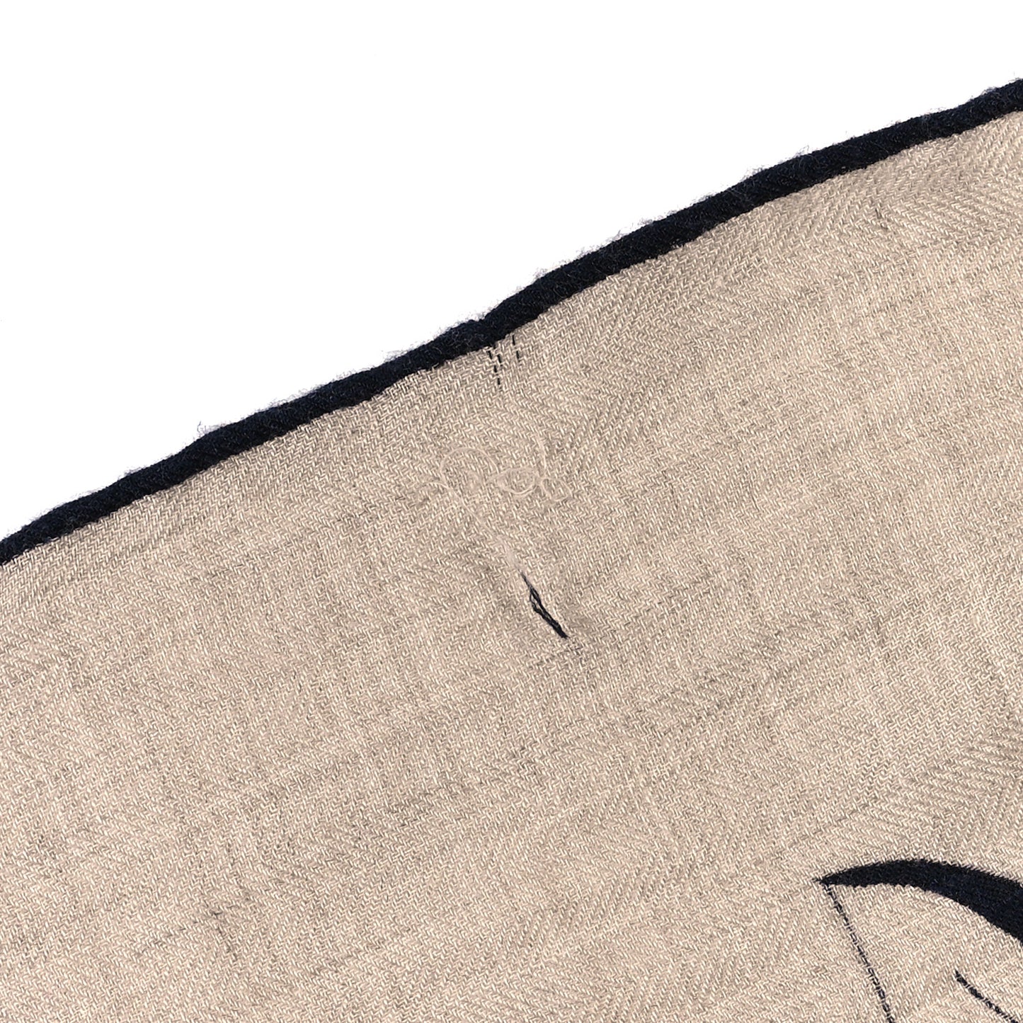 Cashmere Silk Jungle Love Tattoo Shawl 140 Beige Black