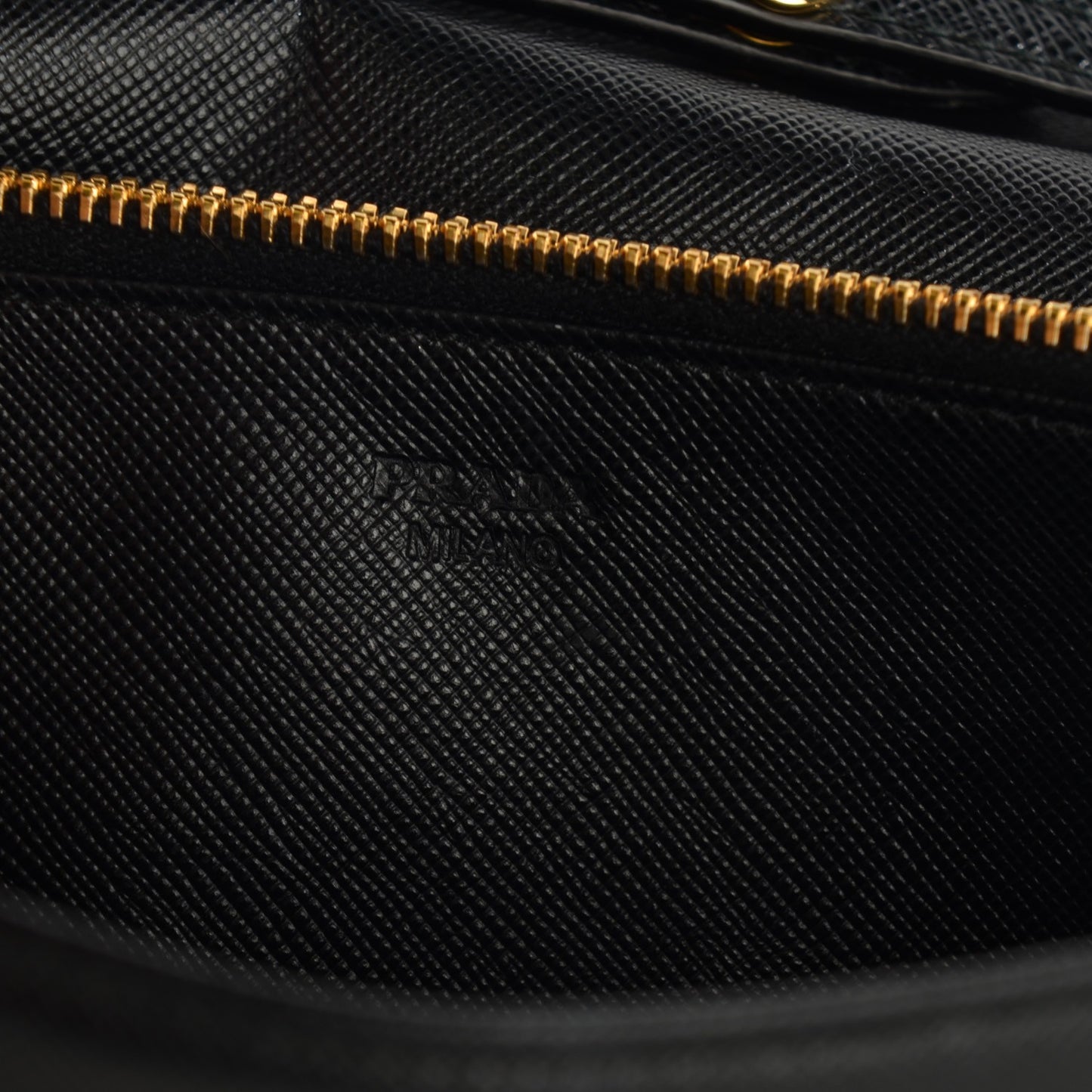 Saffiano Metal Flap Wallet Nero Black