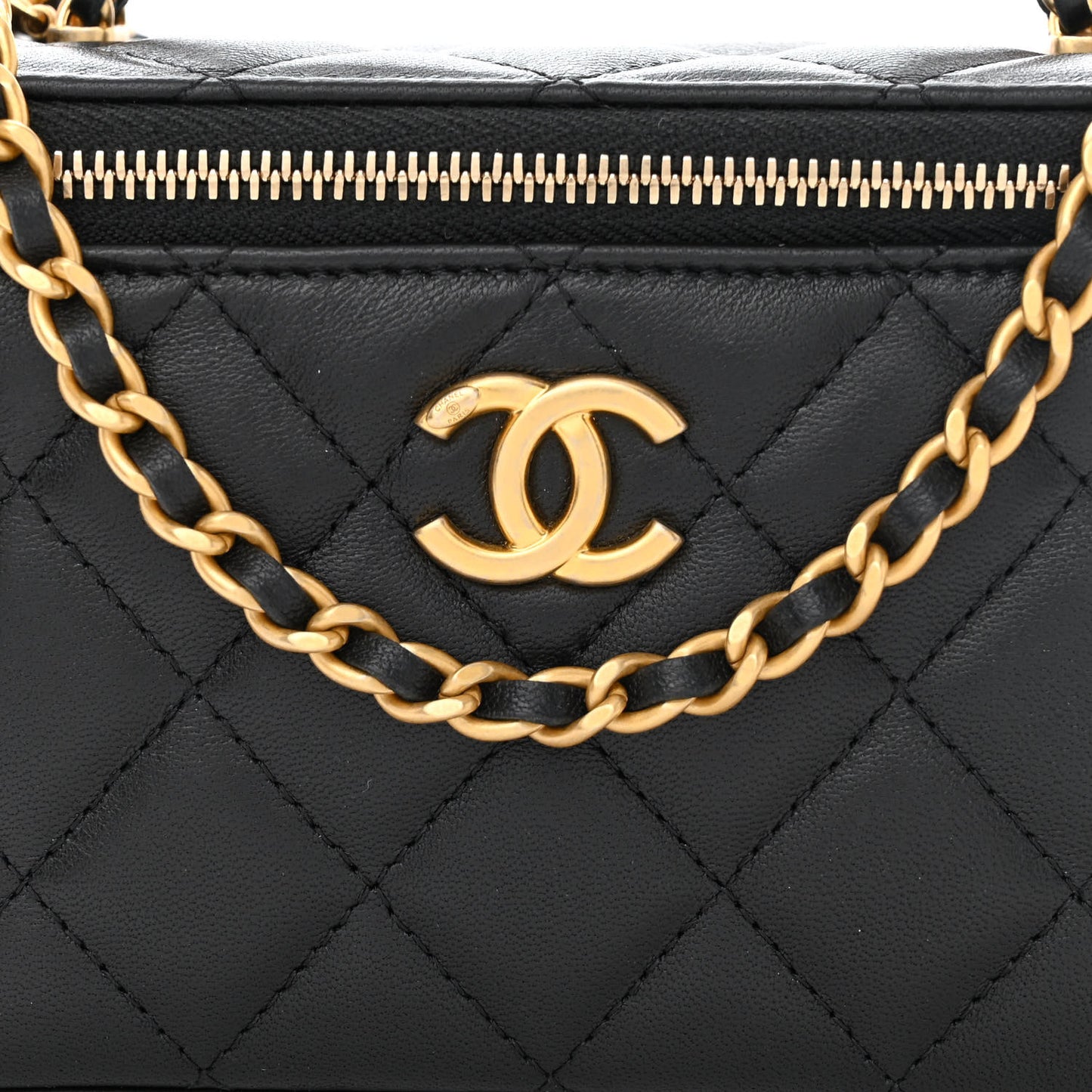 Lambskin Quilted Pick Me Up Vanity Case Black