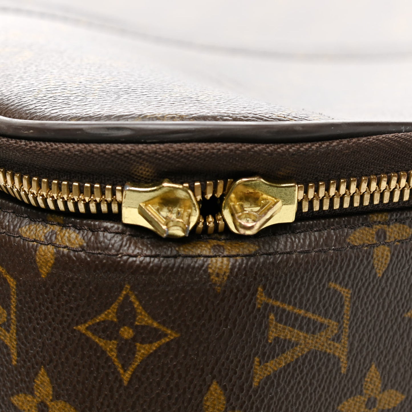 Monogram Pegase 65