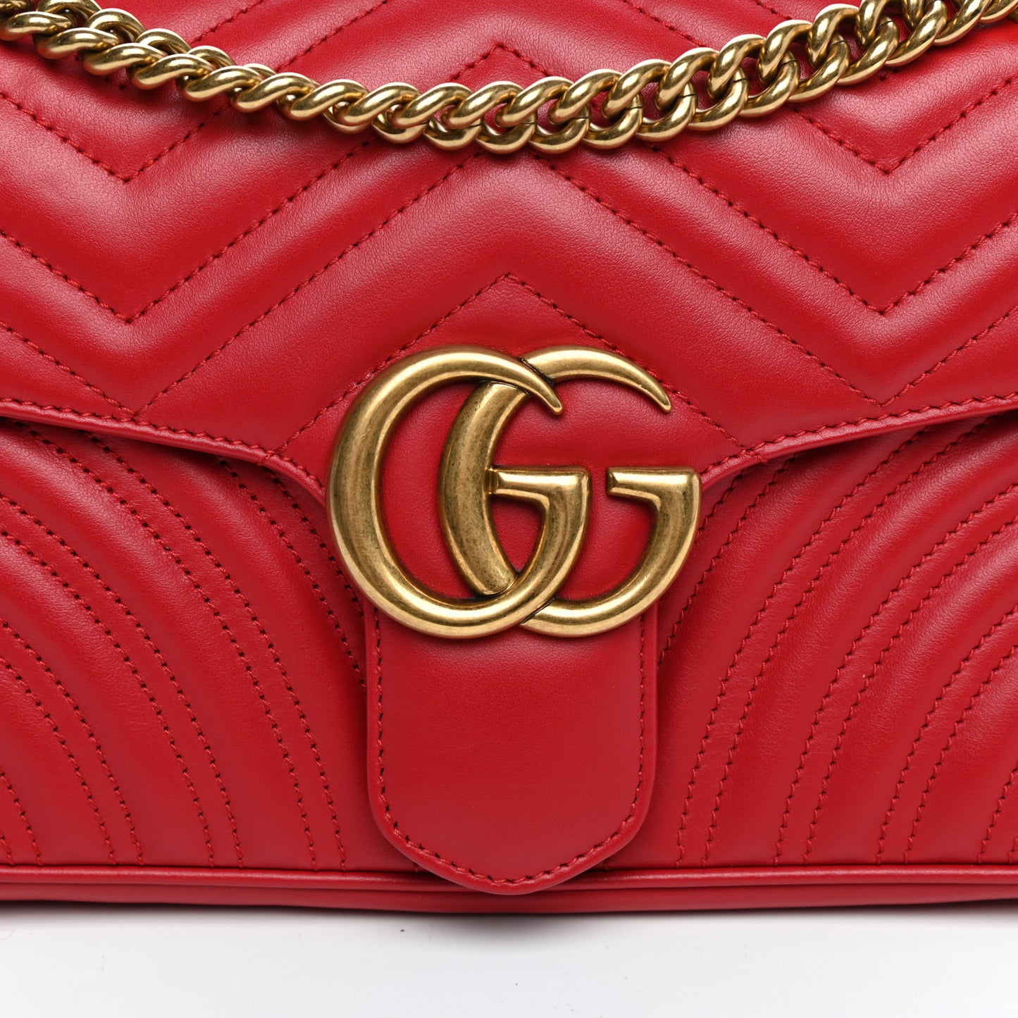 Calfskin Matelasse Small GG Marmont Shoulder Bag Hibiscus Red