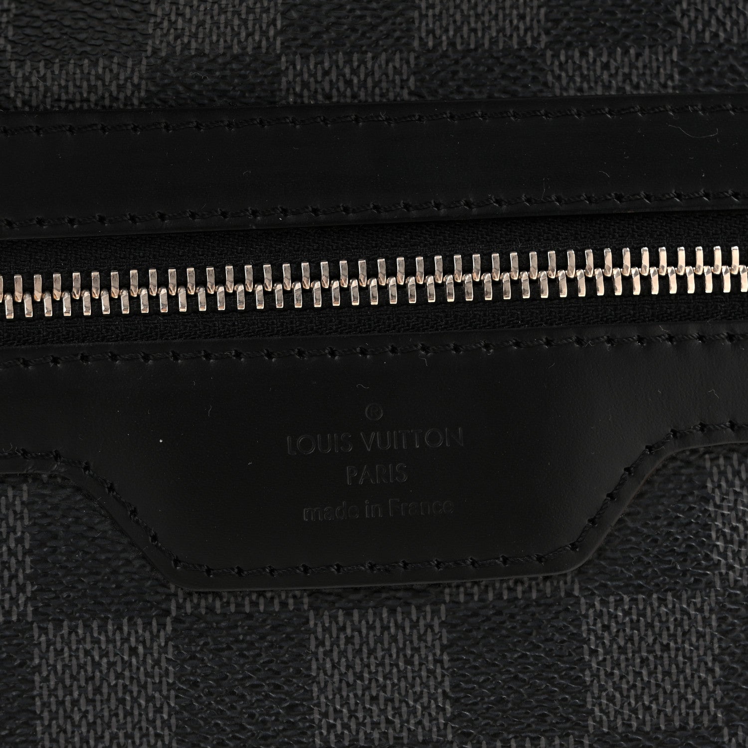 Louis Vuitton Damier Graphite Mick MM 7 of 12