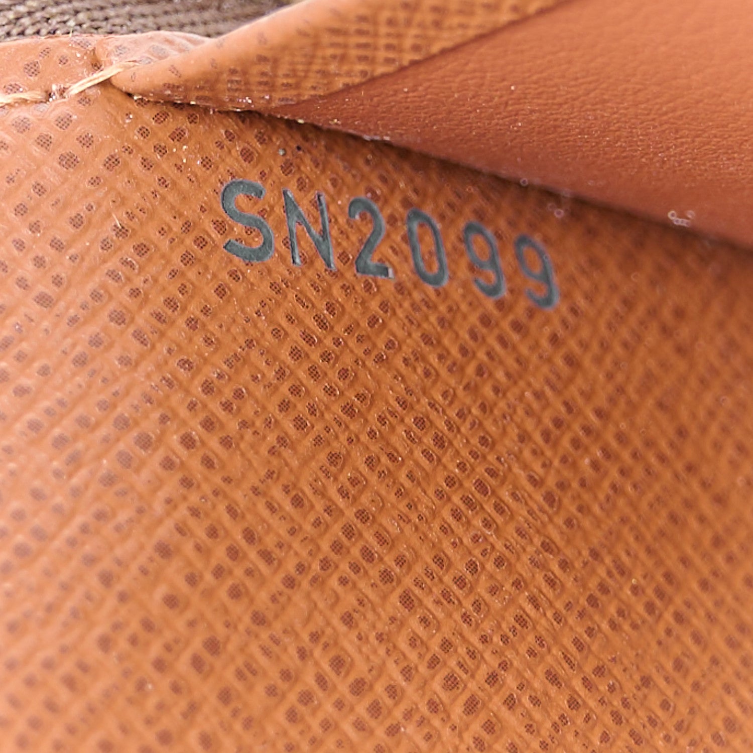 Louis Vuitton Monogram Zipped Passport Holder Wallet 7 of 9