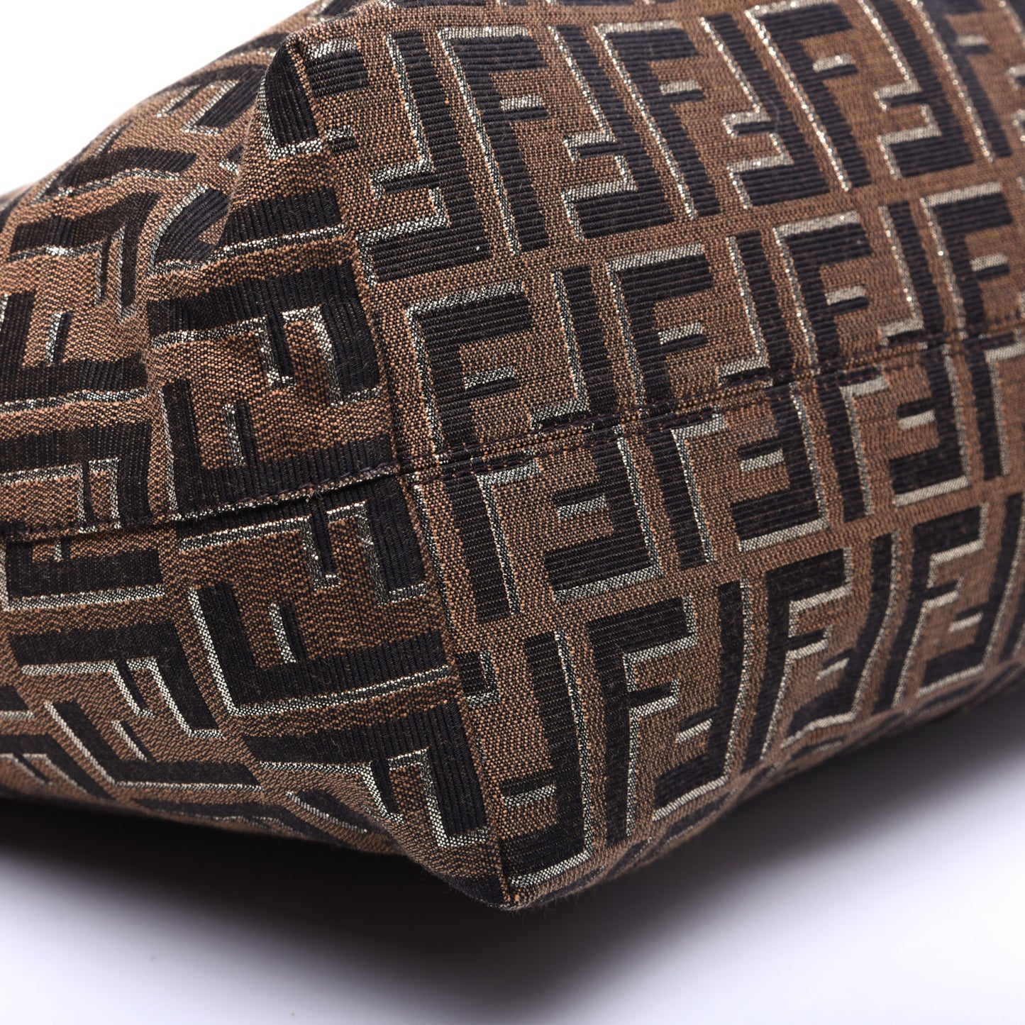 Zucca Vitello Medium Roll Tote Tobacco Oro Moro