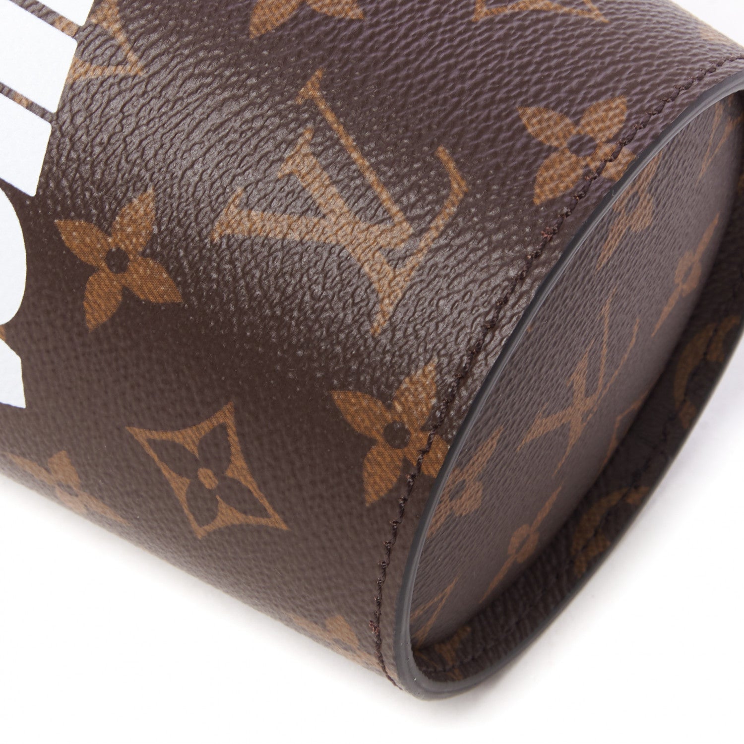 Louis Vuitton Monogram Calfskin Everyday LV Coffee Cup Pouch 6 of 8