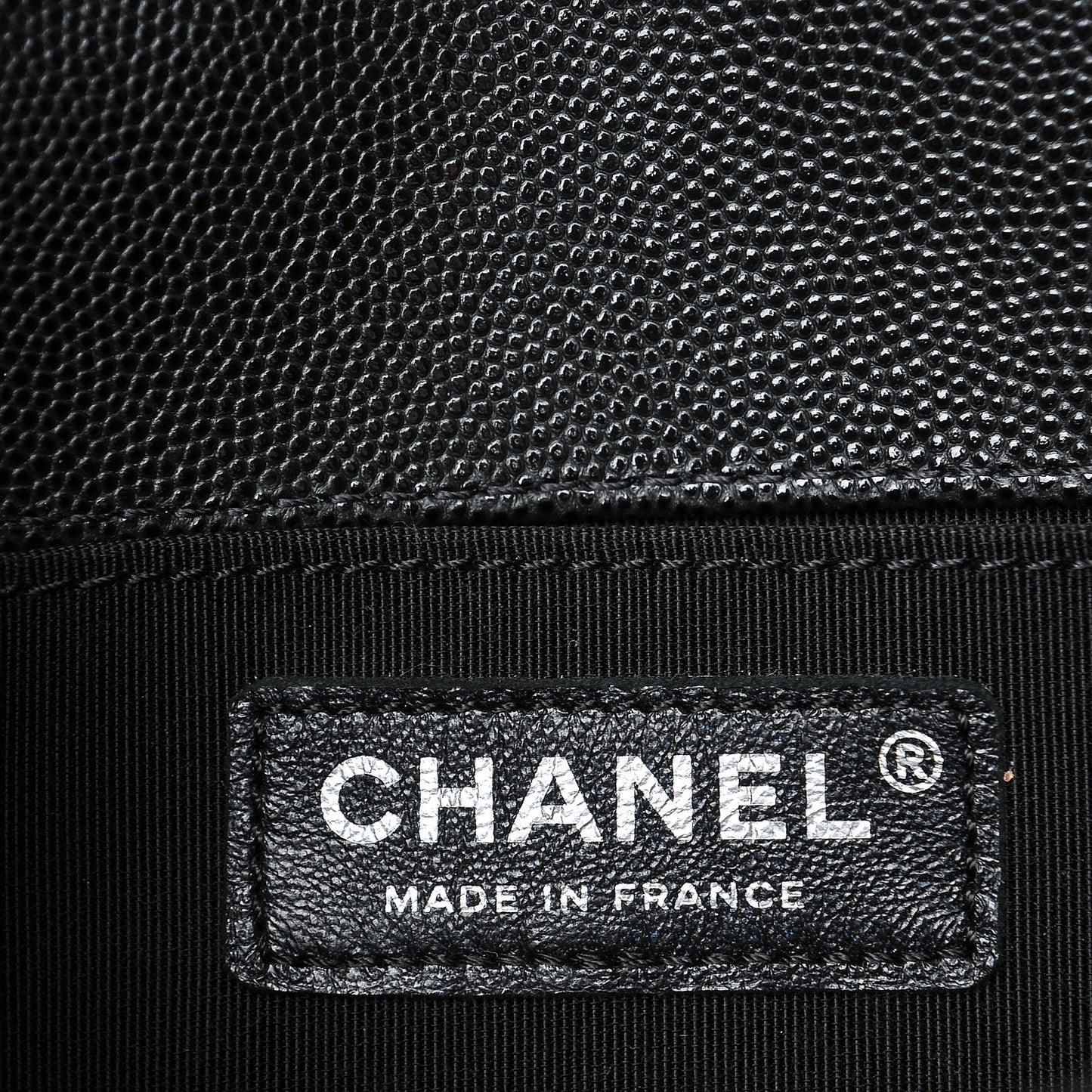Caviar Quilted Medium Boy Flap Black