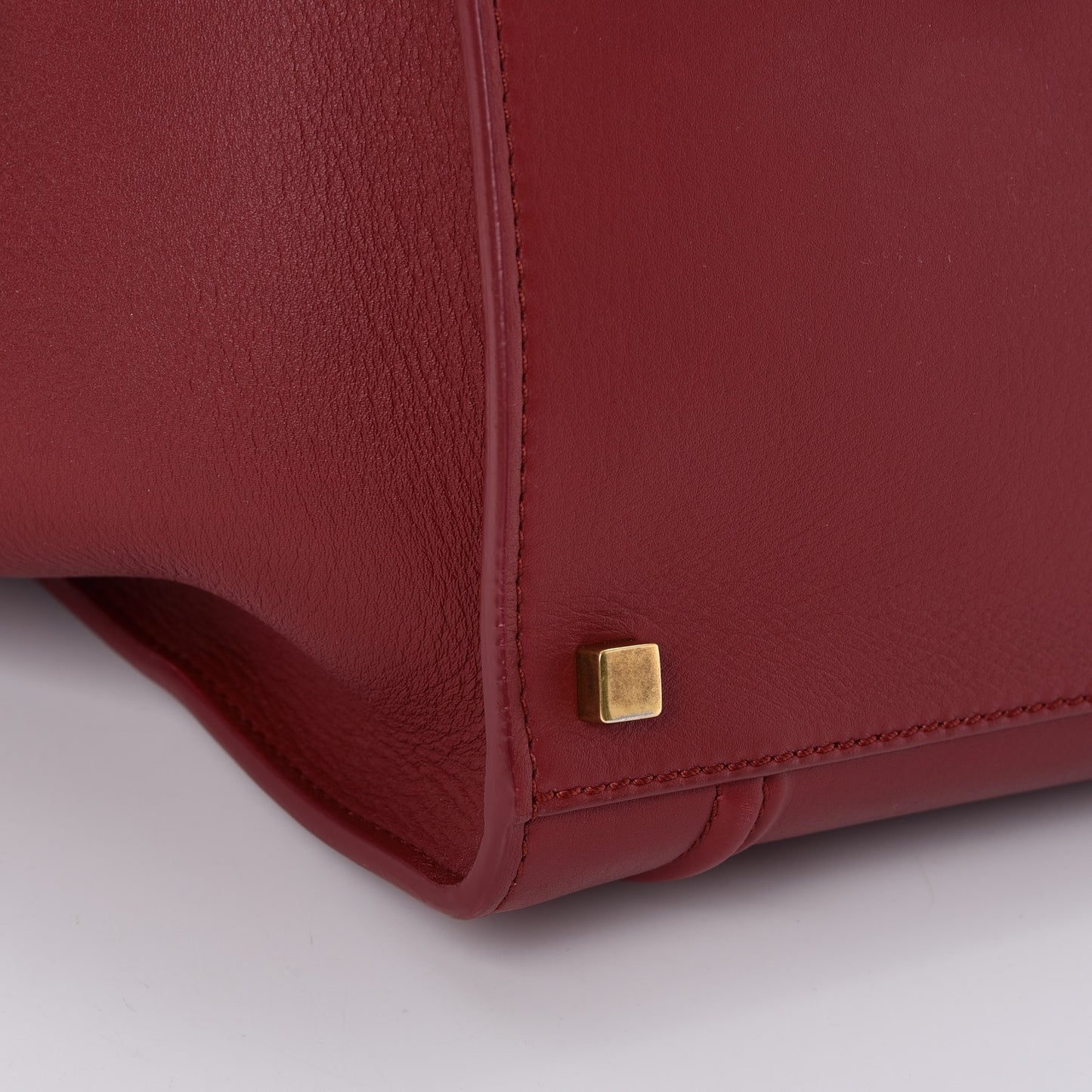 Supple Calfskin Medium Phantom Luggage Red