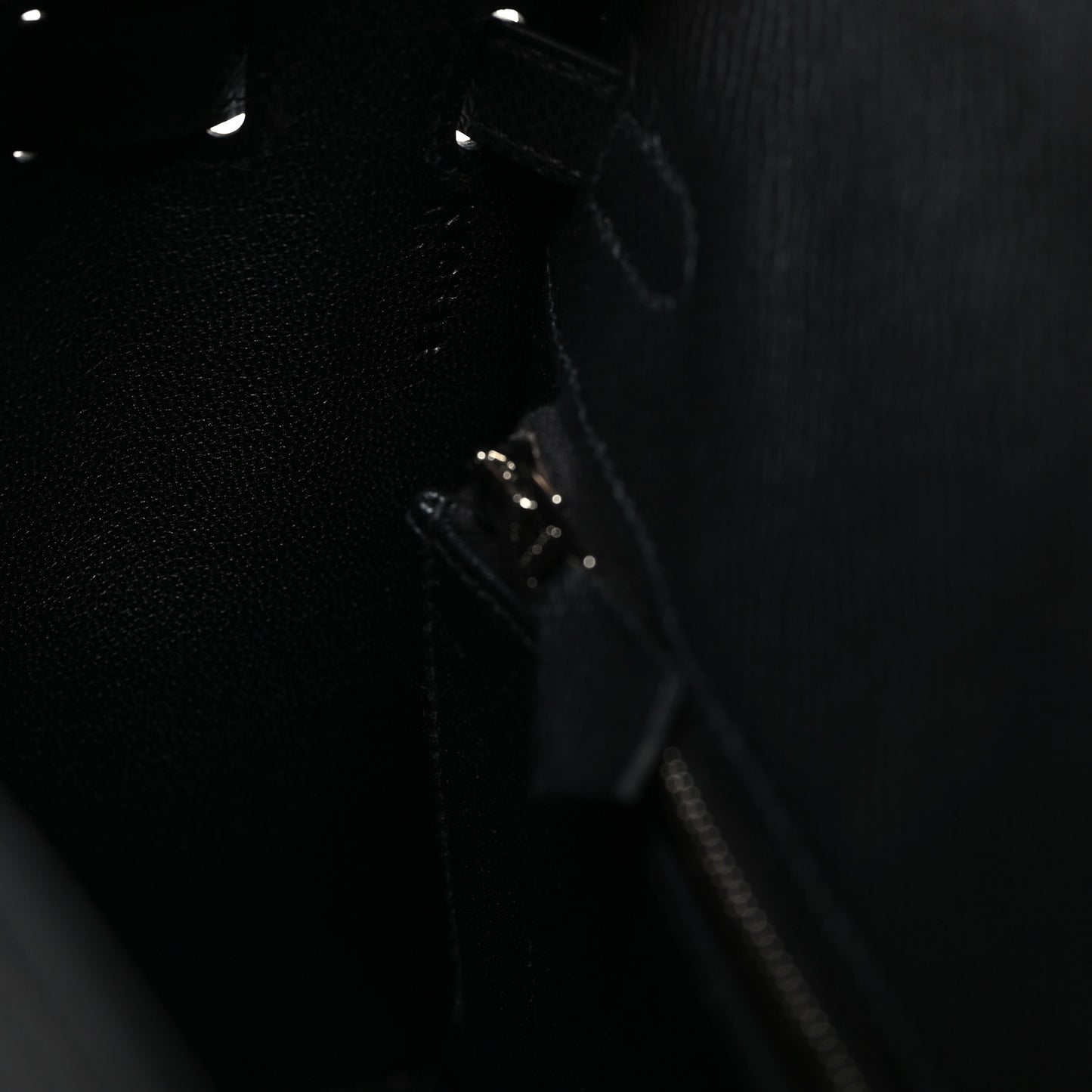 Epsom Kelly Sellier 25 Black