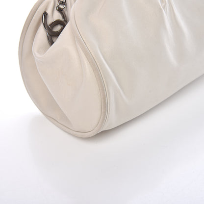 FASHIONPHILE CHANELLambskinChainEmbellishedFrameToteIvory 10 of 17