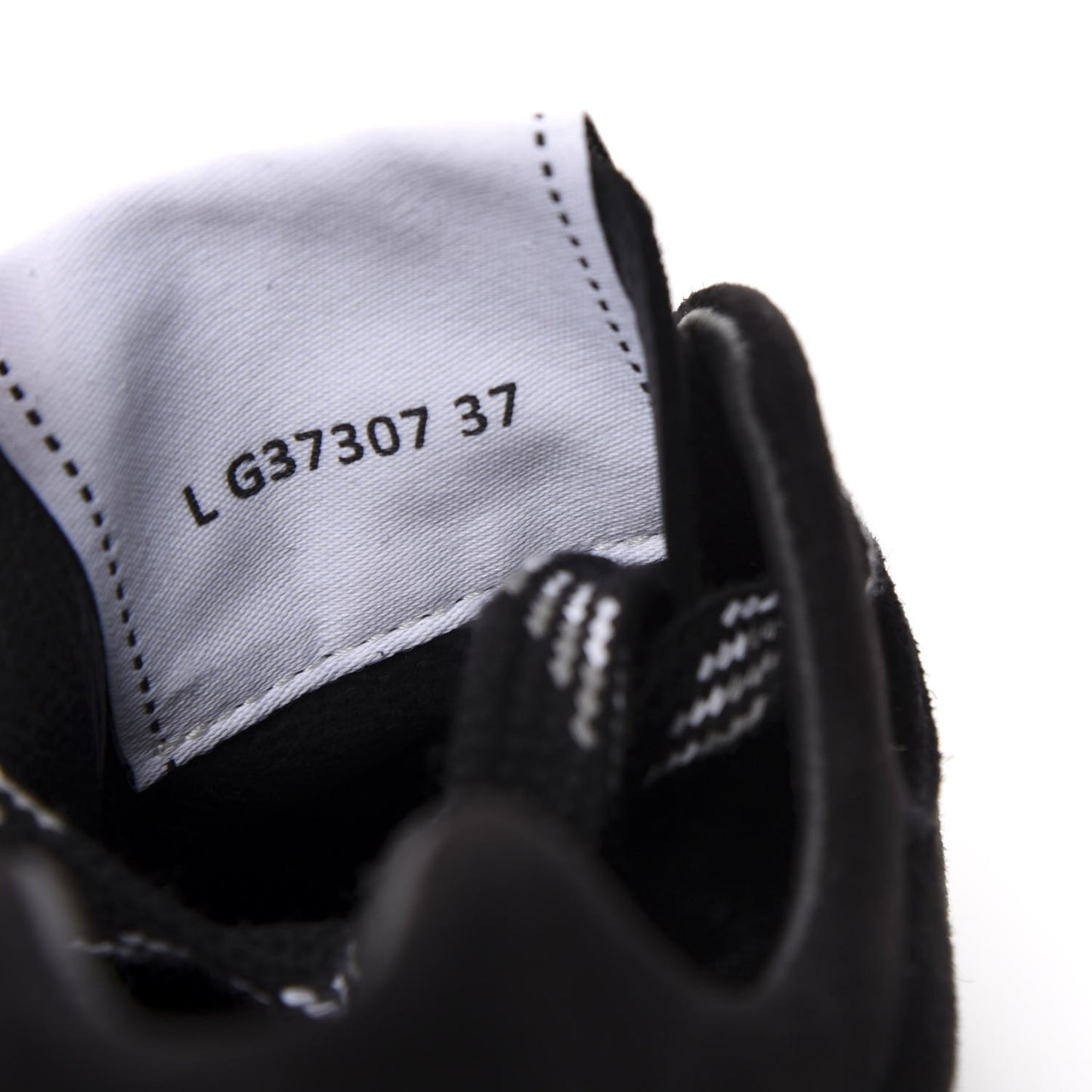 Suede Goatskin CC Sneakers 37 Black CHANEL