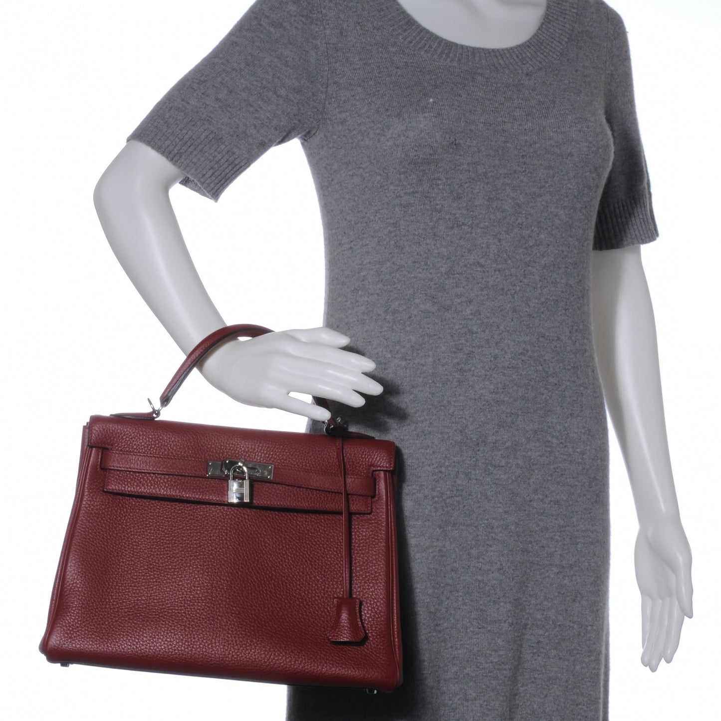 Taurillon Clemence Kelly 32 Rouge H
