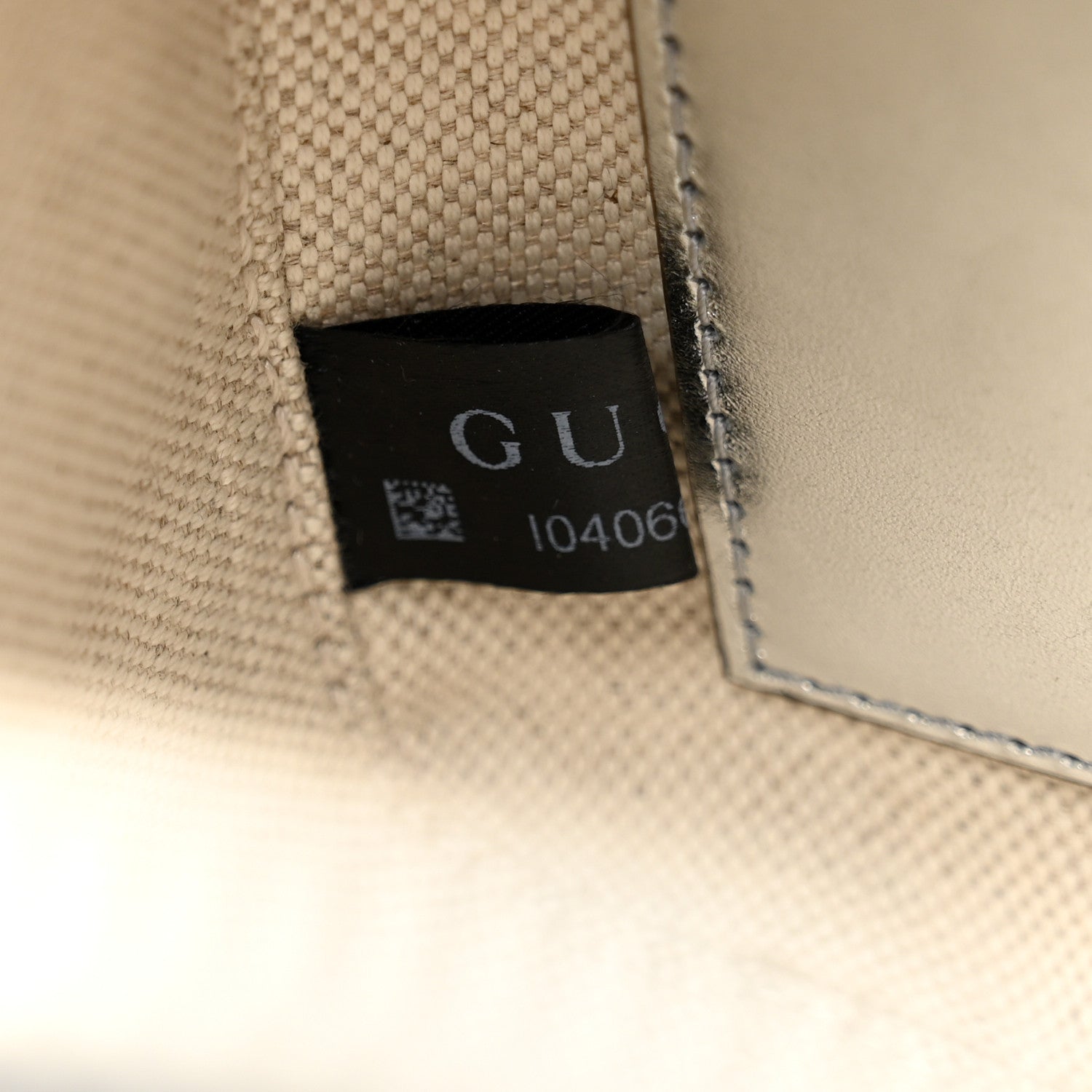 Gucci Metallic Sakai Be Green Calfskin Diagonal Stitched Blondie Top Handle Bag Silver 7 of 10