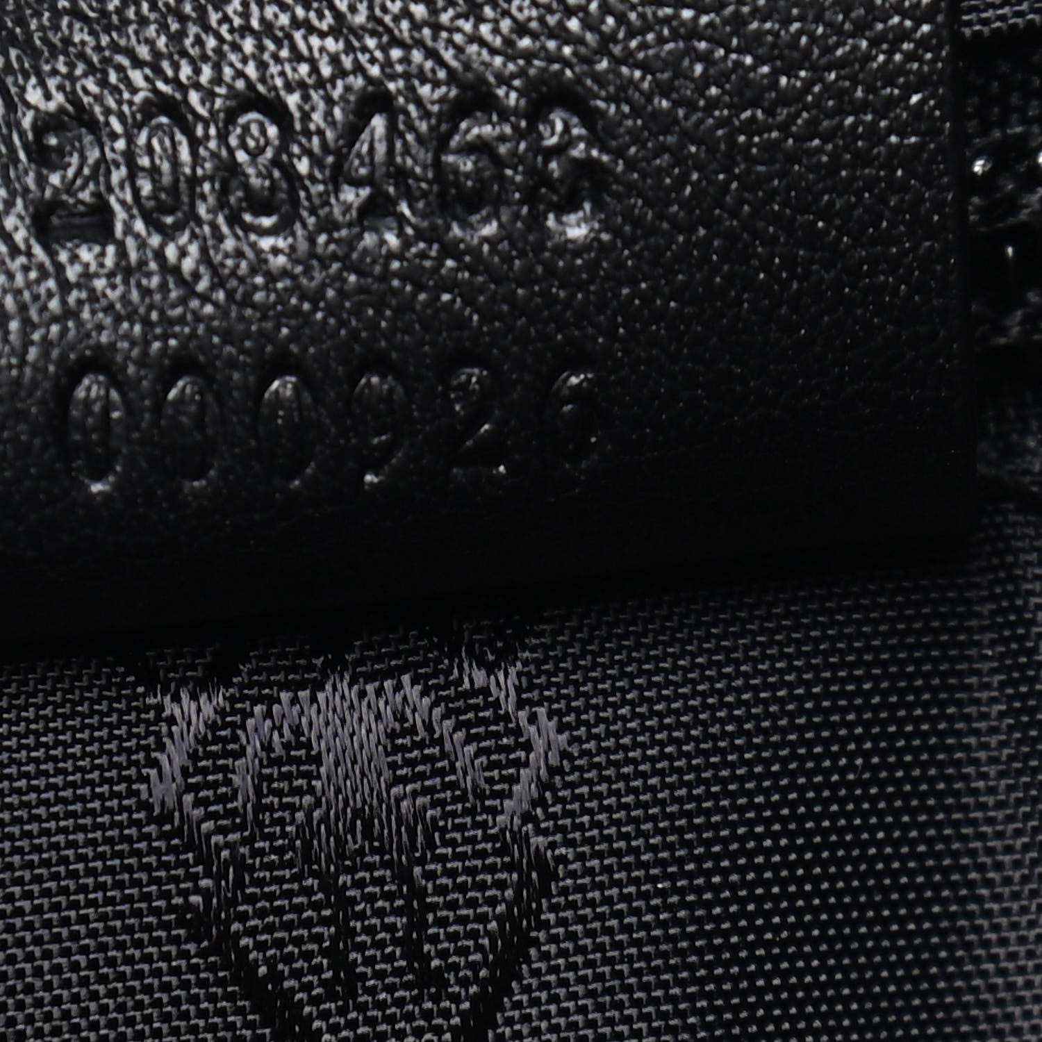 Gucci Guccissima Signature Briefcase Black 7 of 9