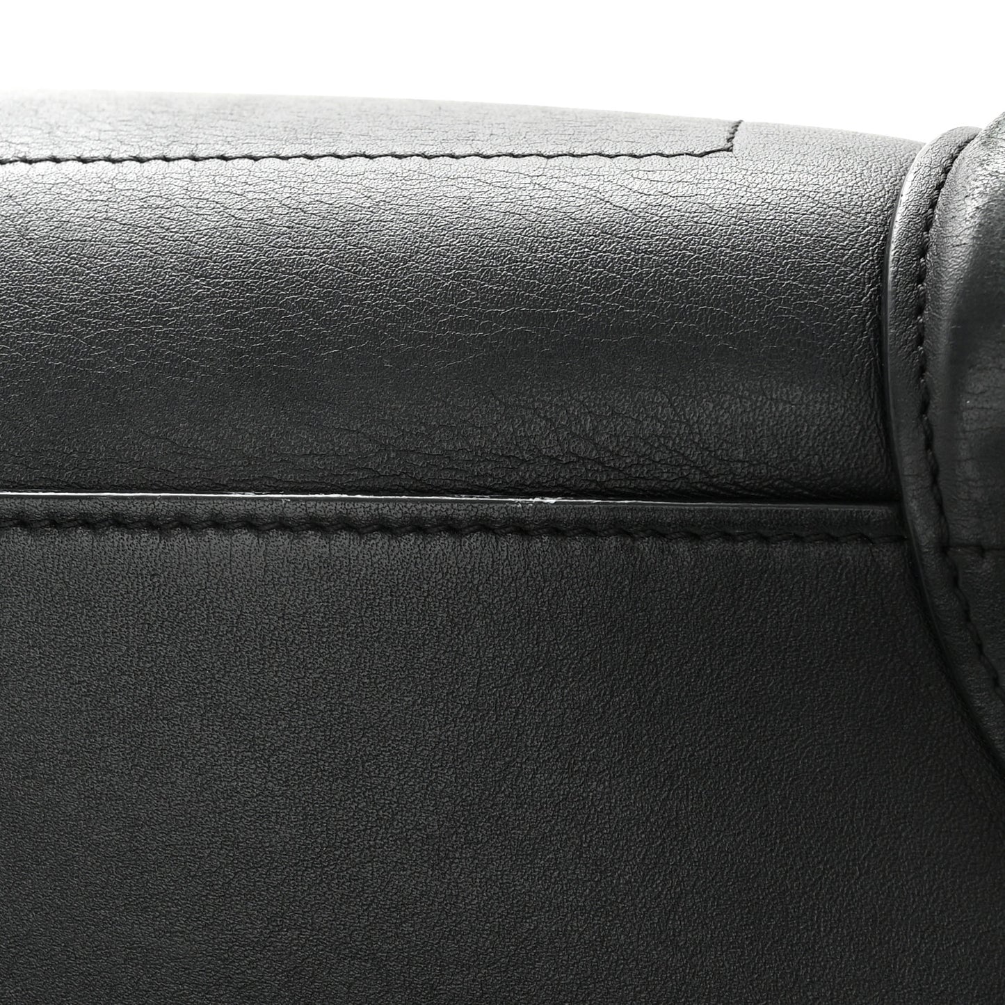 Smooth Calfskin Medium Luggage Black