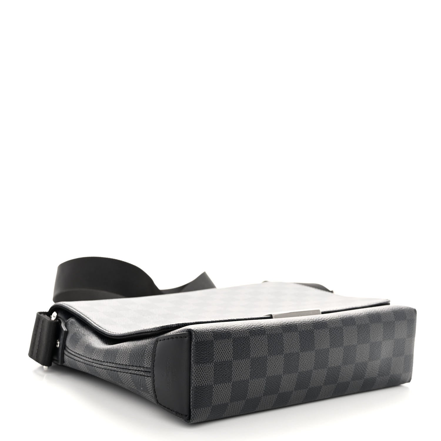 Louis Vuitton Damier Graphite District PM 4 of 10