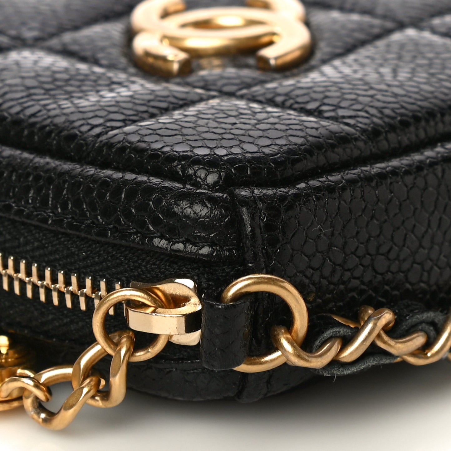 Caviar Quilted Diamond Coin Purse With Chain Black