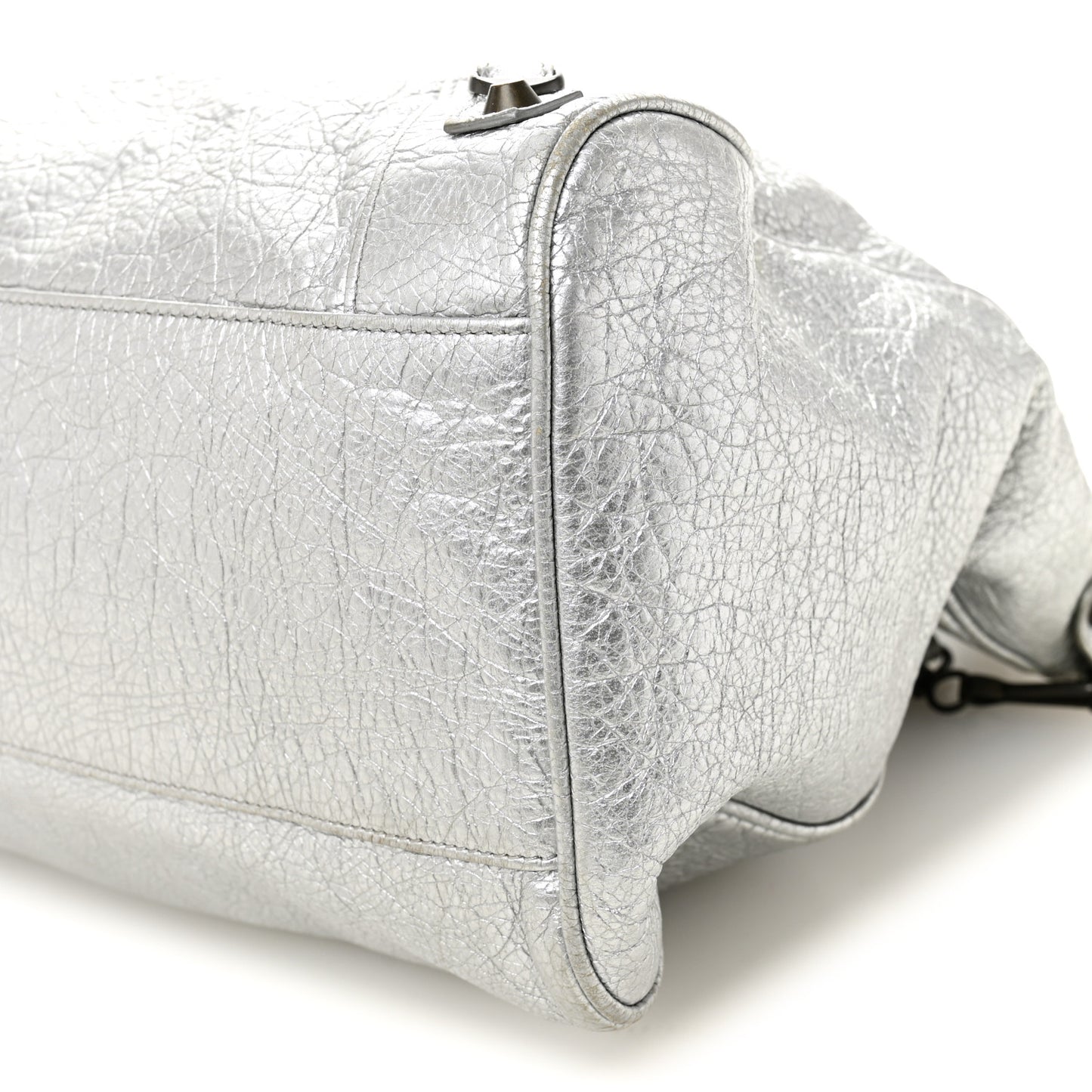 Metallic Agneau Classic Hardware Velo Gris Aluminum