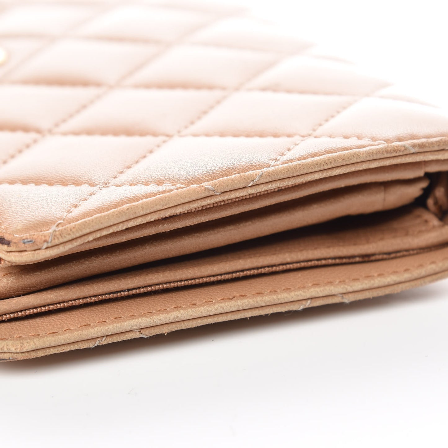 Lambskin Quilted Yen Wallet Beige