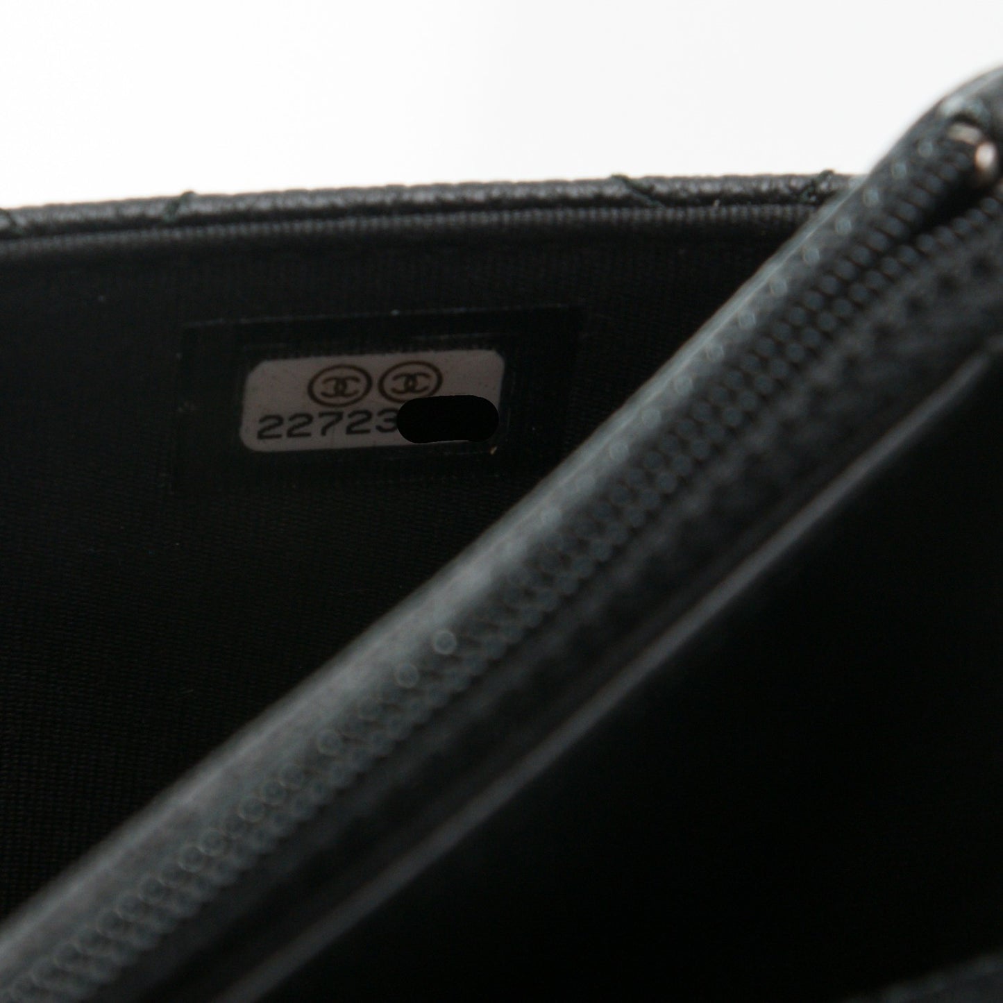 Caviar Quilted Boy Wallet On Chain WOC Black