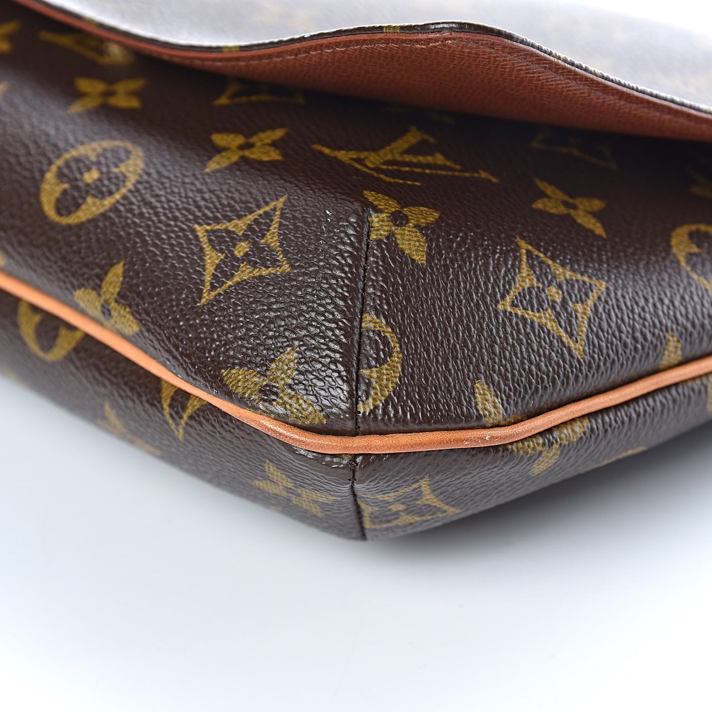 Monogram Musette Tango