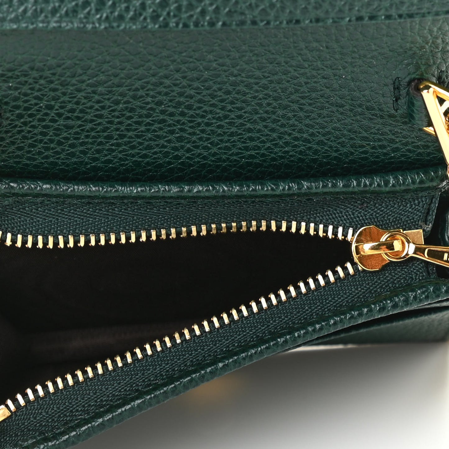 Grainy Calfskin Zumi Chain Card Case Wallet Vintage Green