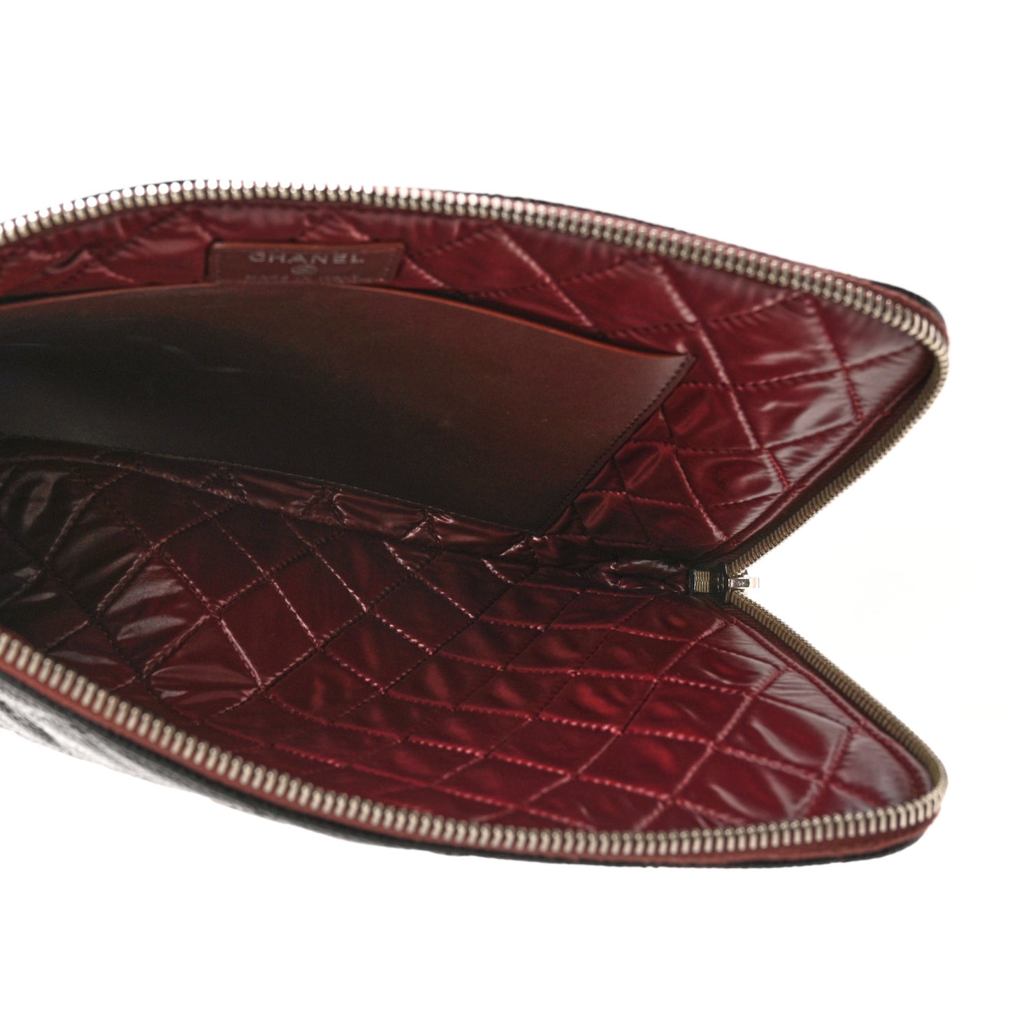 Caviar Quilted Medium Slide Pouch Black