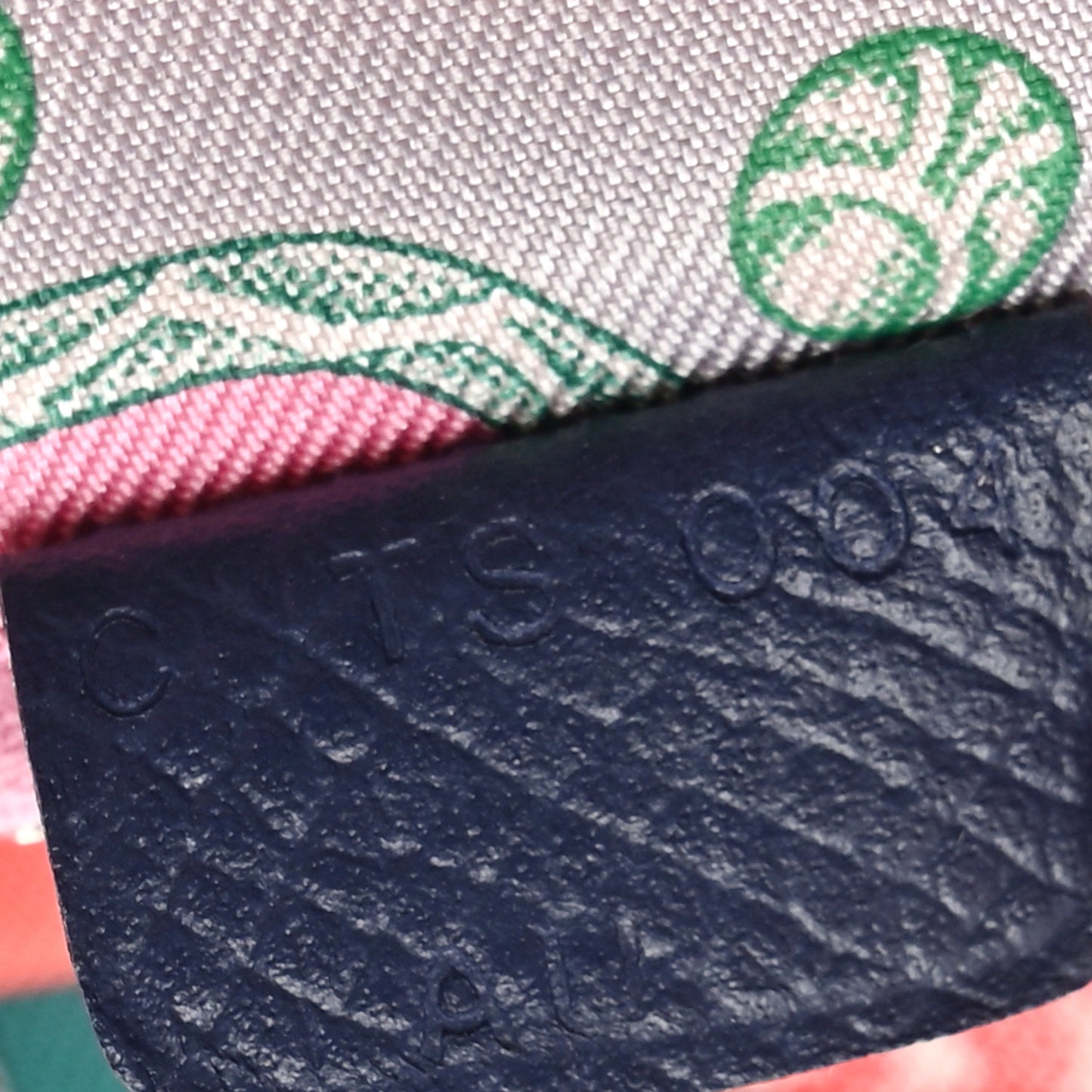 Epsom Silk'In Wallet Bleu Saphir