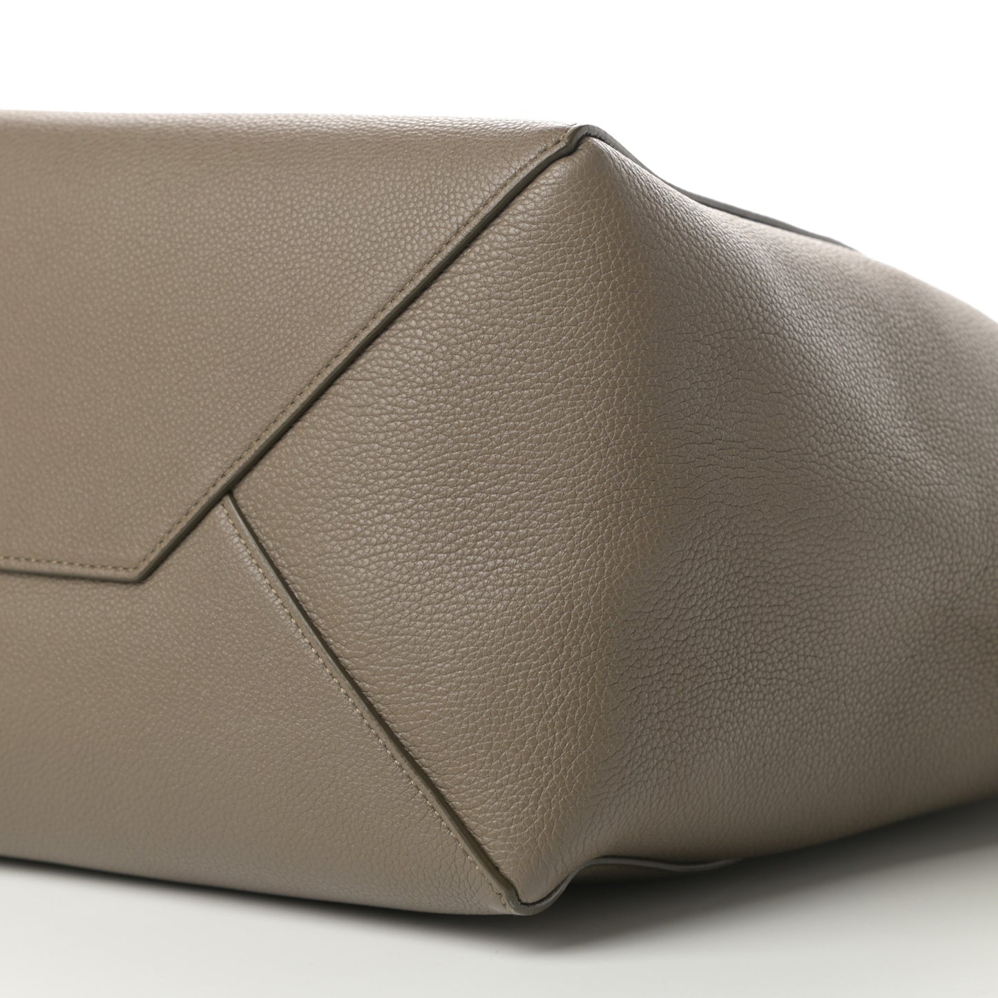 Soft Grained Calfskin Small Belt Cabas Phantom Taupe