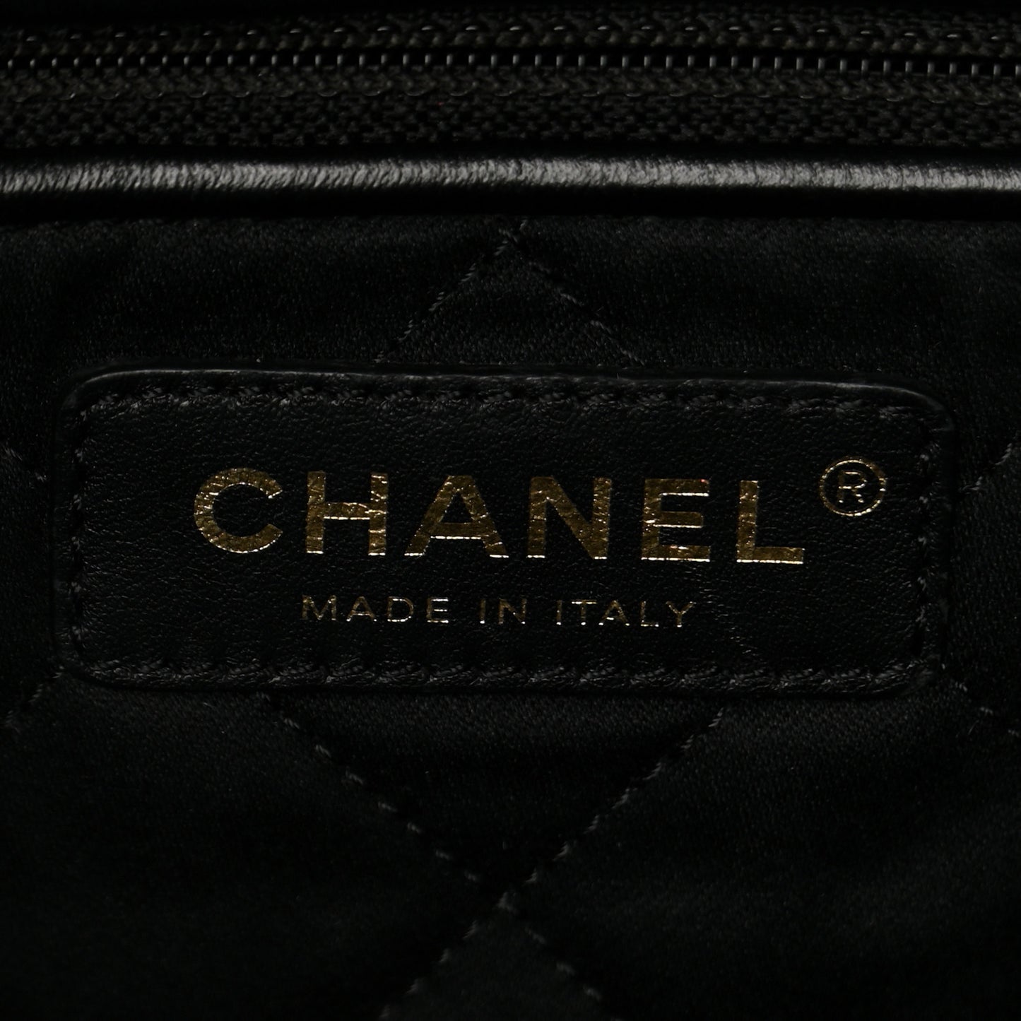 Shiny Calfskin Quilted Small Chanel 22 Black