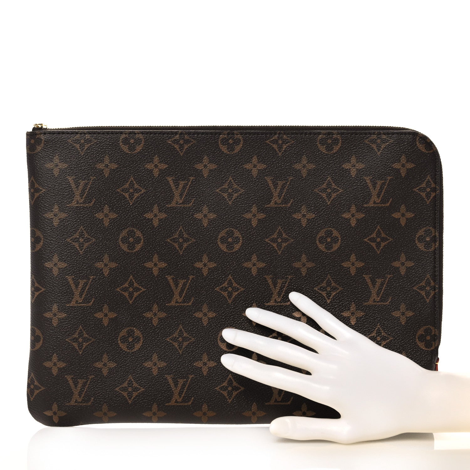 Louis Vuitton Monogram Etui Voyage MM Pouch 2 of 10