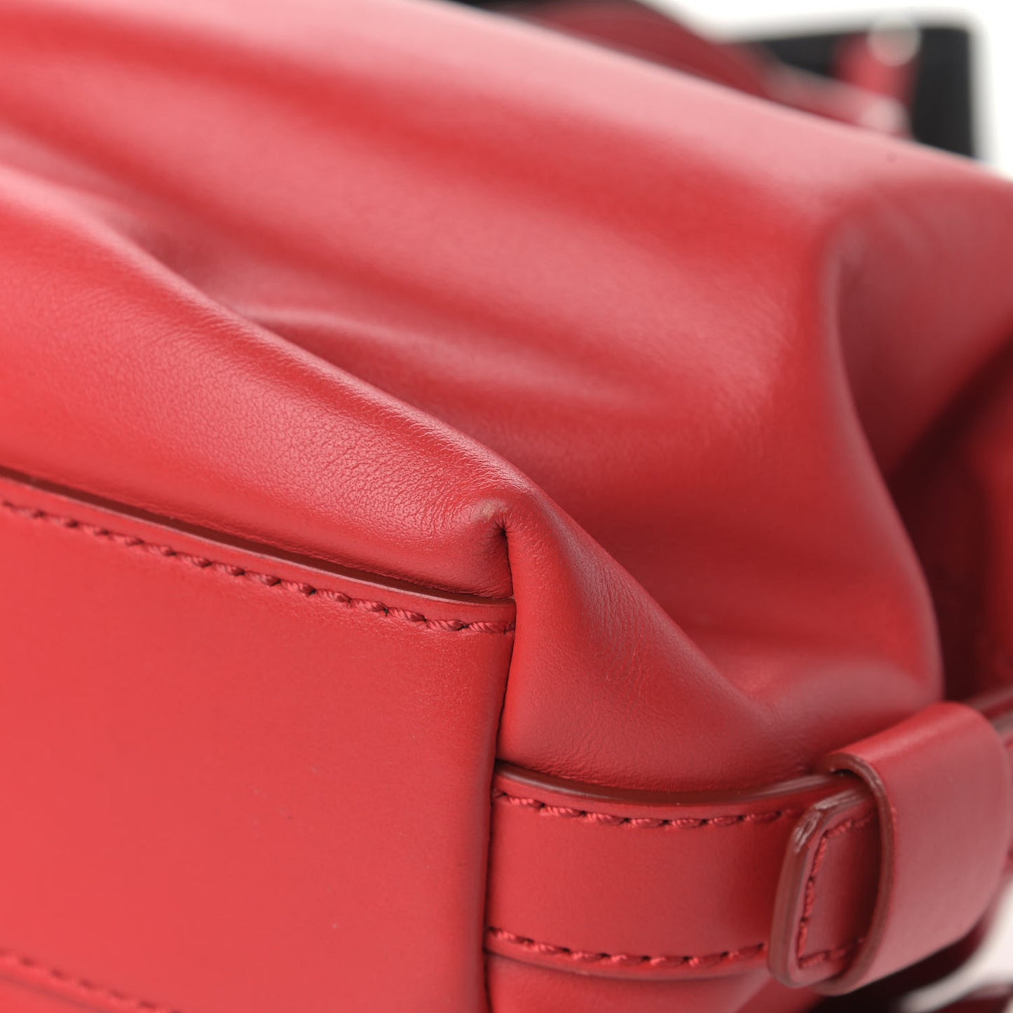 Calfskin Micro Nightingale Logo Strap Red