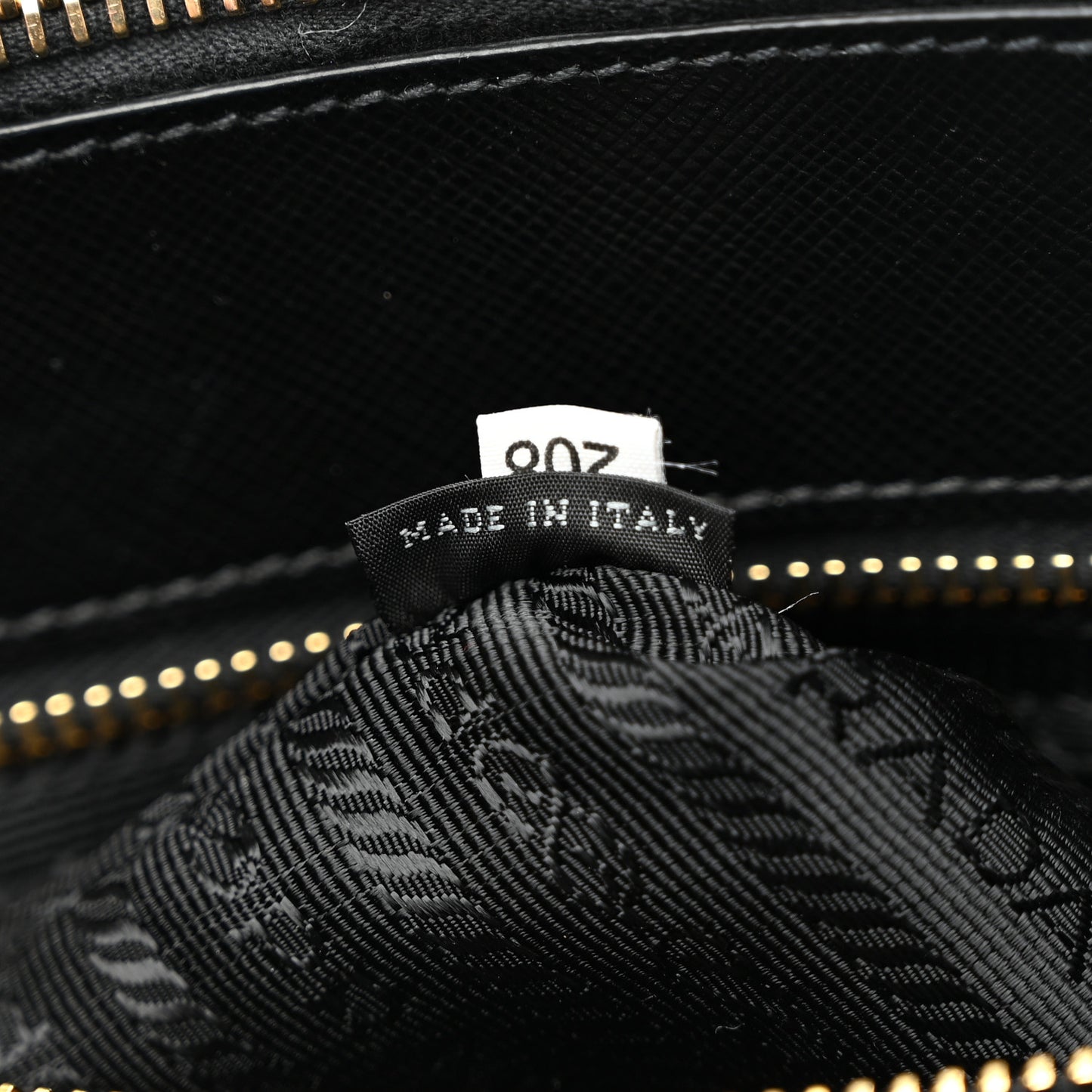 Saffiano Large Galleria Double Zip Tote Black