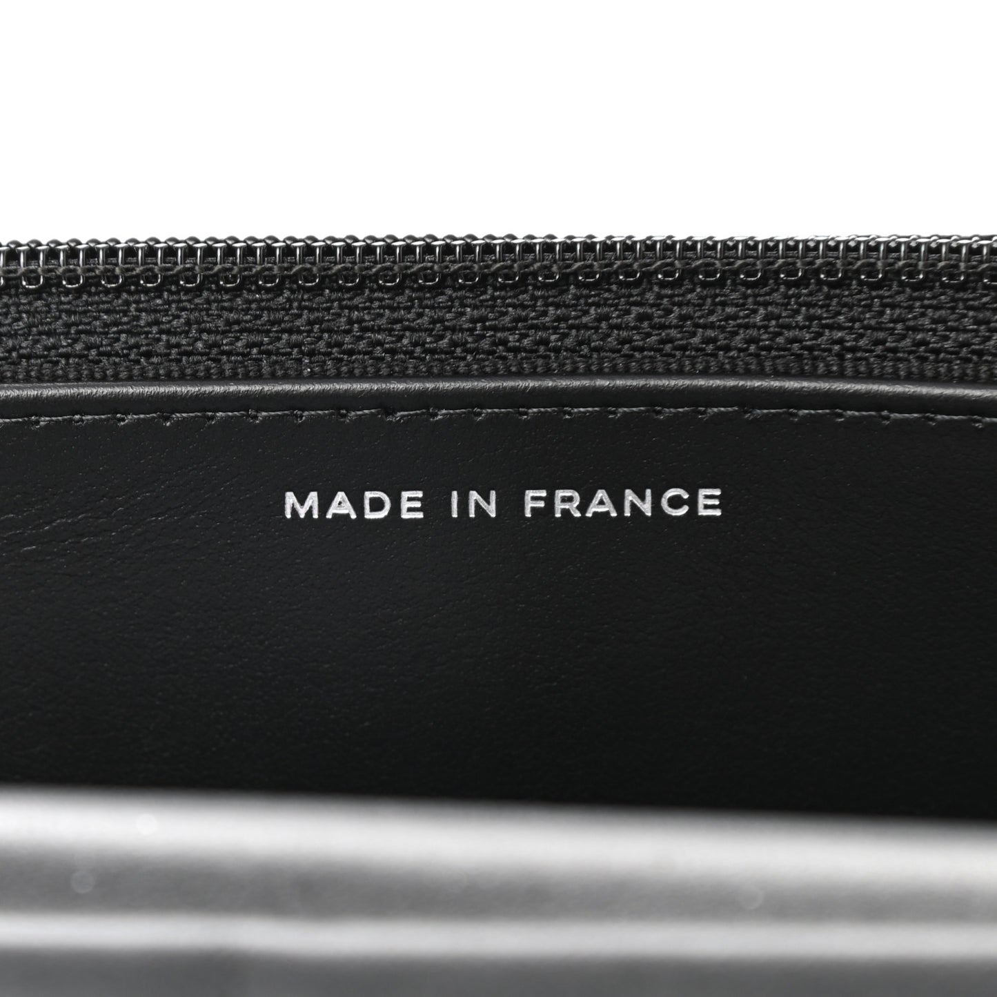 Caviar Quilted Boy Wallet On Chain WOC Black