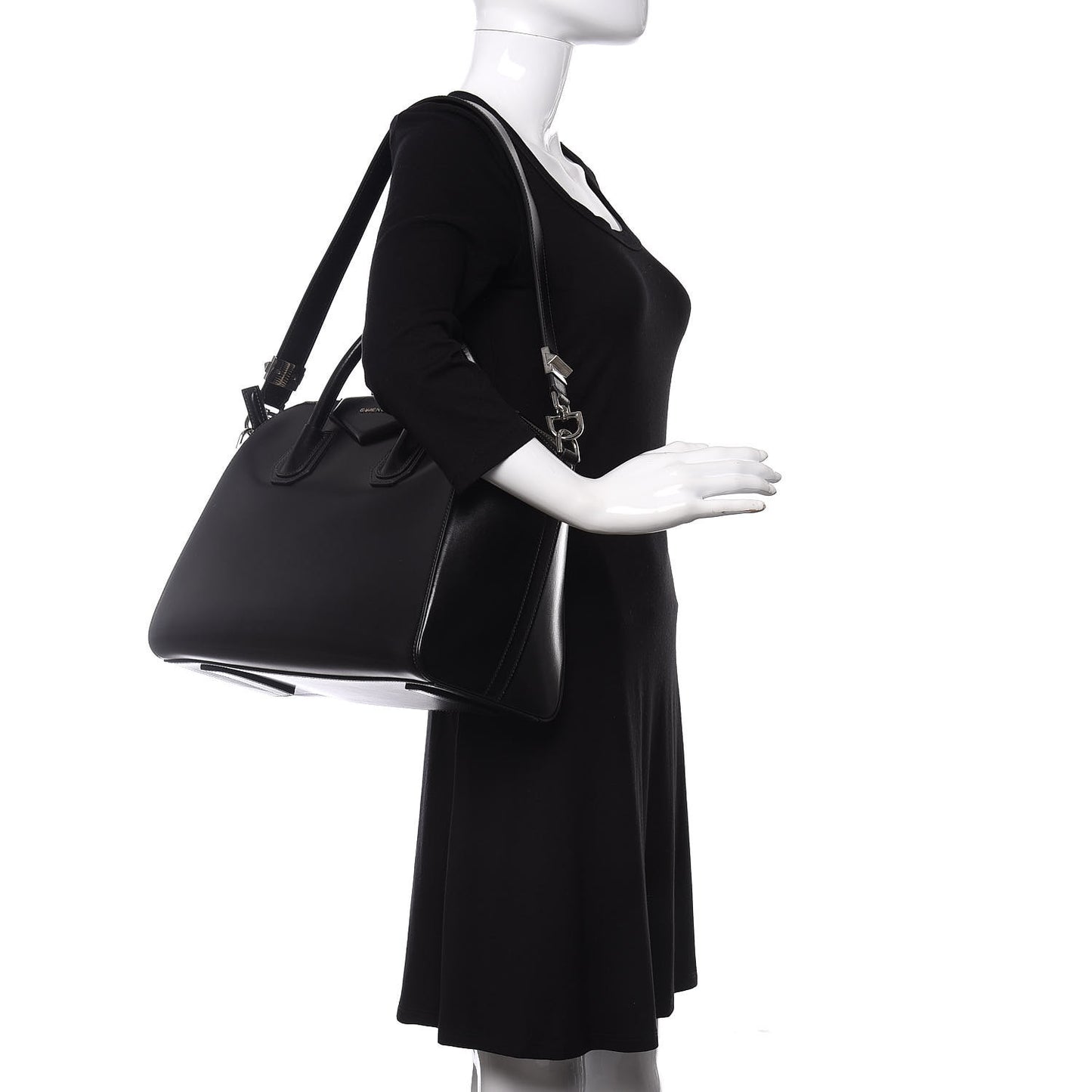 Shiny Lord Calfskin Medium Antigona Black