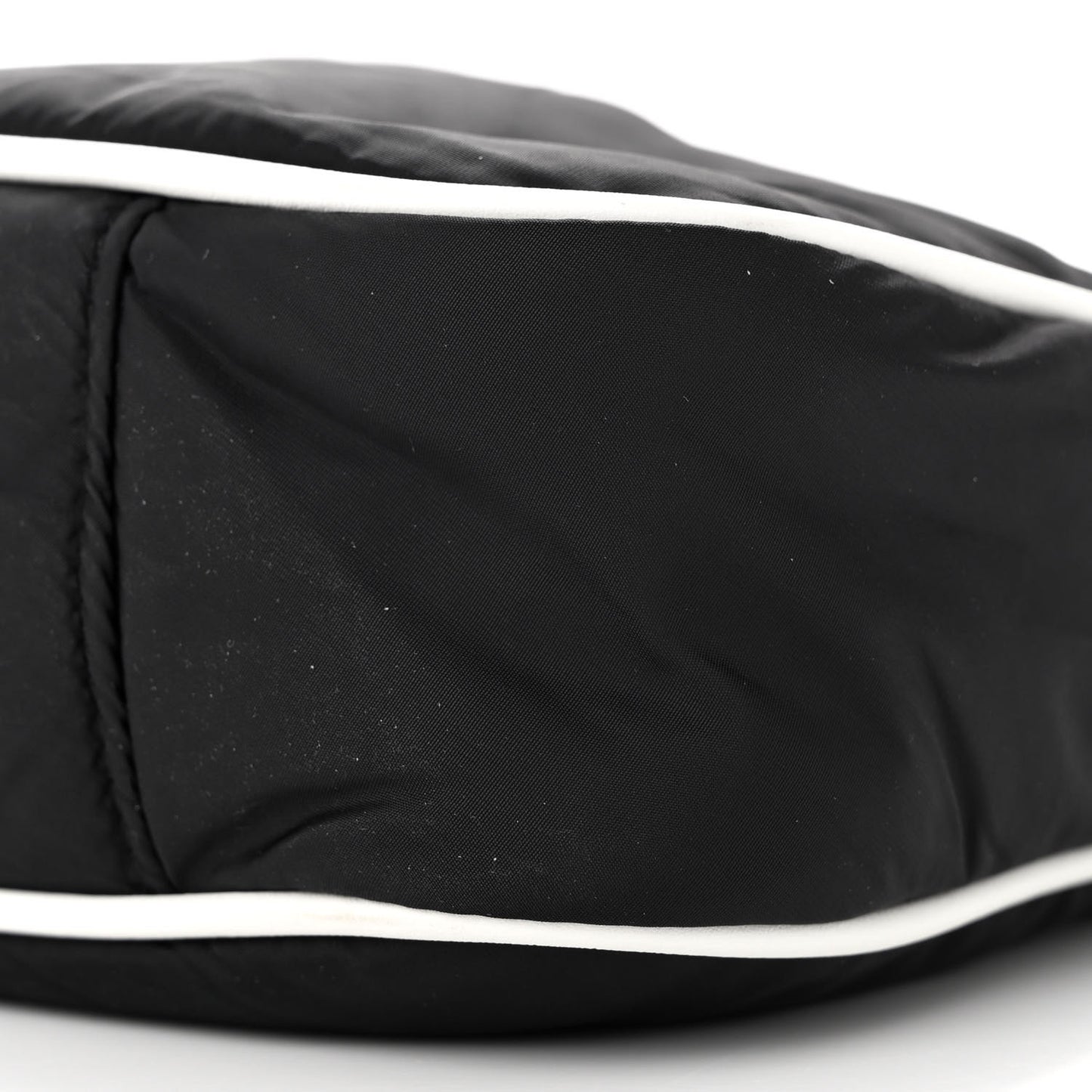 Econyl Nylon Le 5 A 7 Hobo Black White