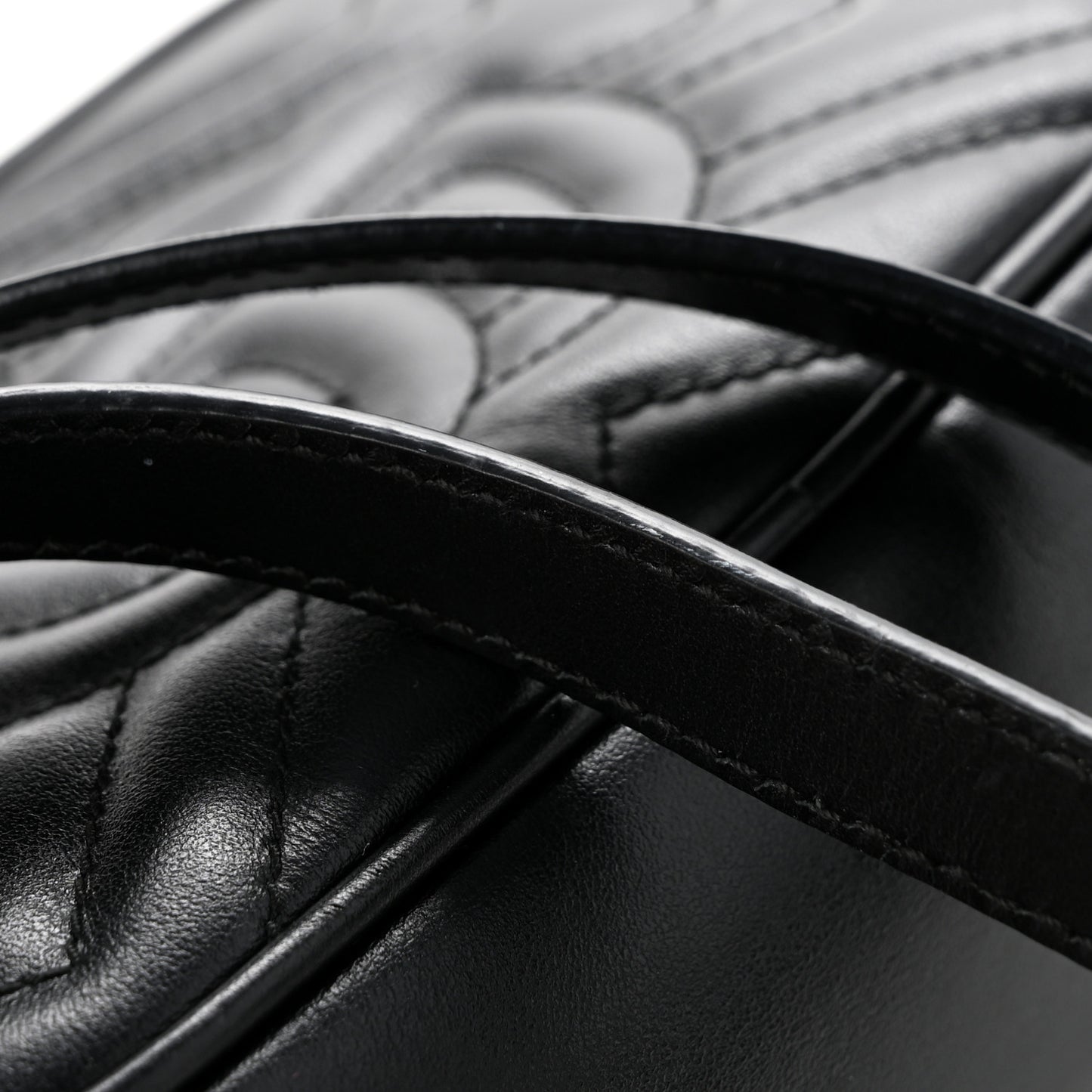 Calfskin Matelasse Mini GG Marmont Chain Shoulder Bag Black