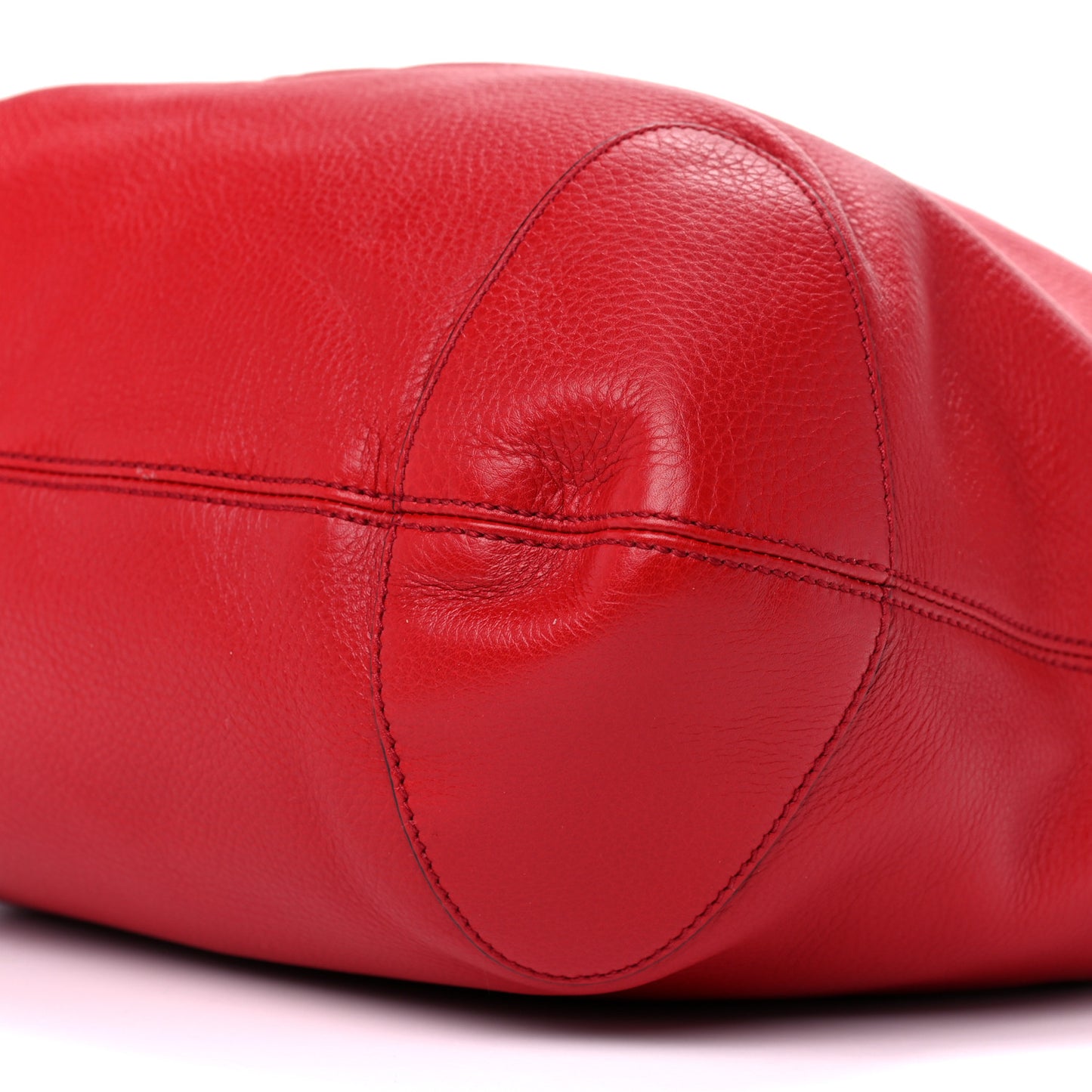 Pebbled Calfskin Medium Soho Chain Hobo Red