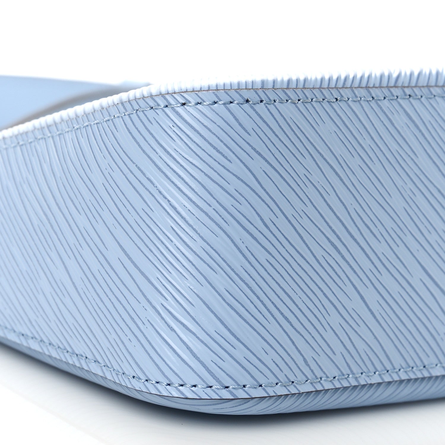 Louis Vuitton Epi Marelle Bleu Nuage 8 of 9