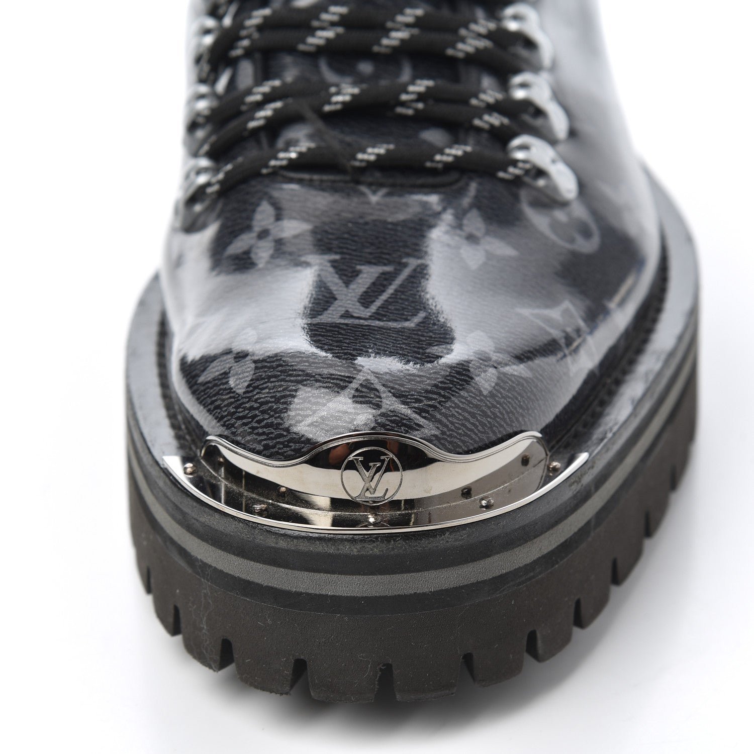 Louis Vuitton Monogram Eclipse Glaze Mens Outland Ankle Boots 9.5 17 of 17