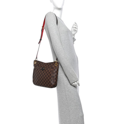 Louis Vuitton Damier Ebene South Bank Besace 2 of 12