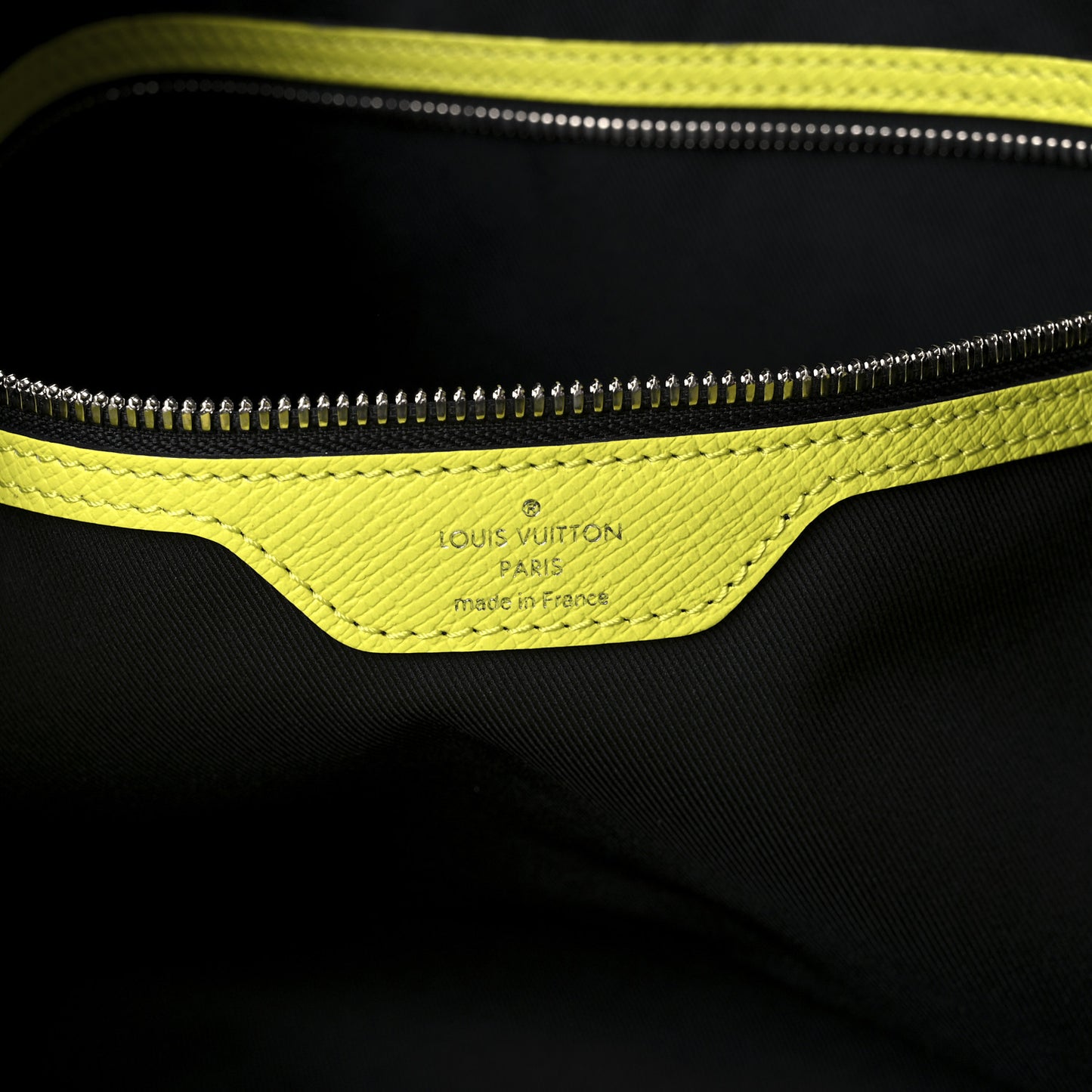 Monogram Taiga Keepall Bandouliere 50 Yellow
