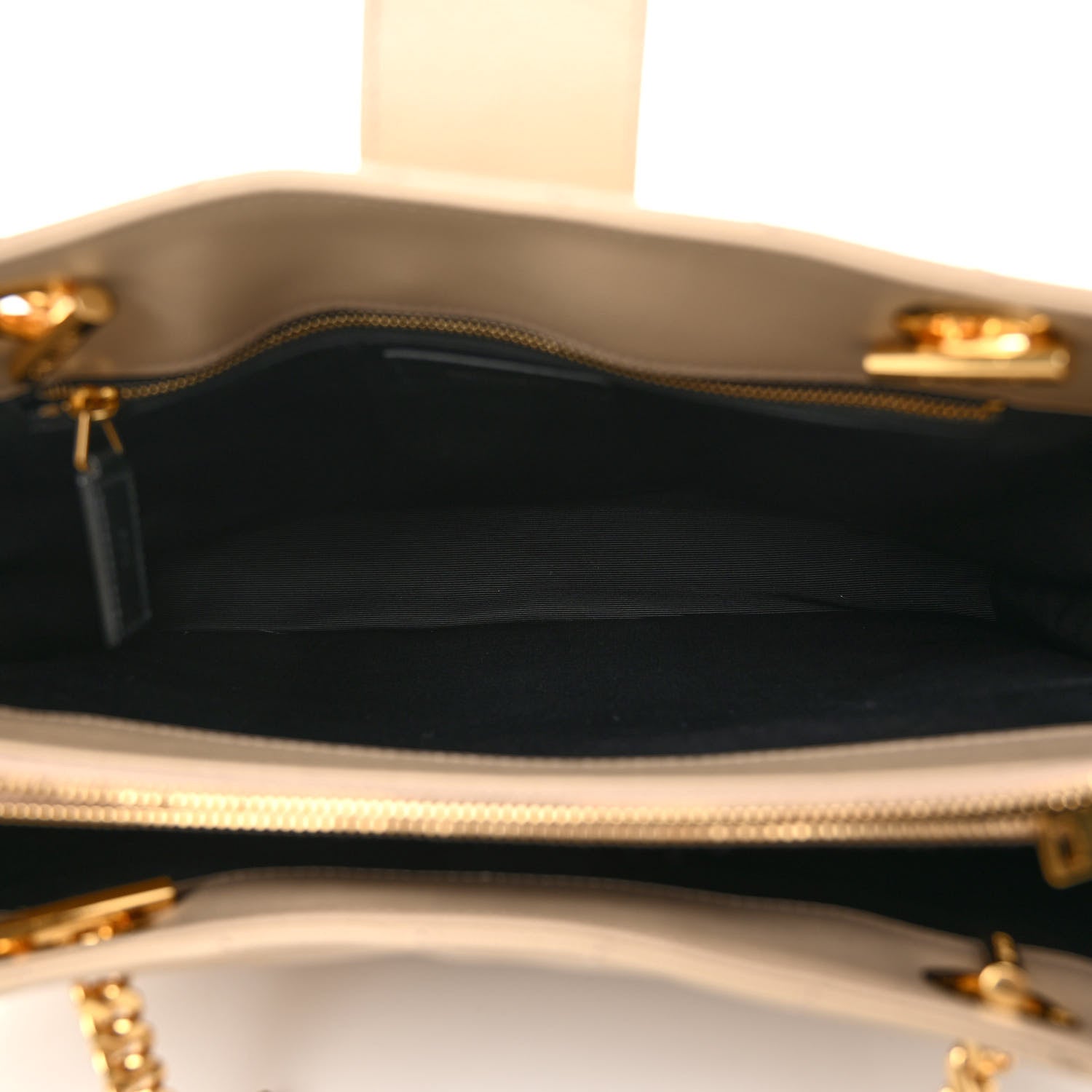 Saint Laurent Grain De Poudre Matelasse Chevron Monogram Shopping Bag Nude Powder 5 of 10