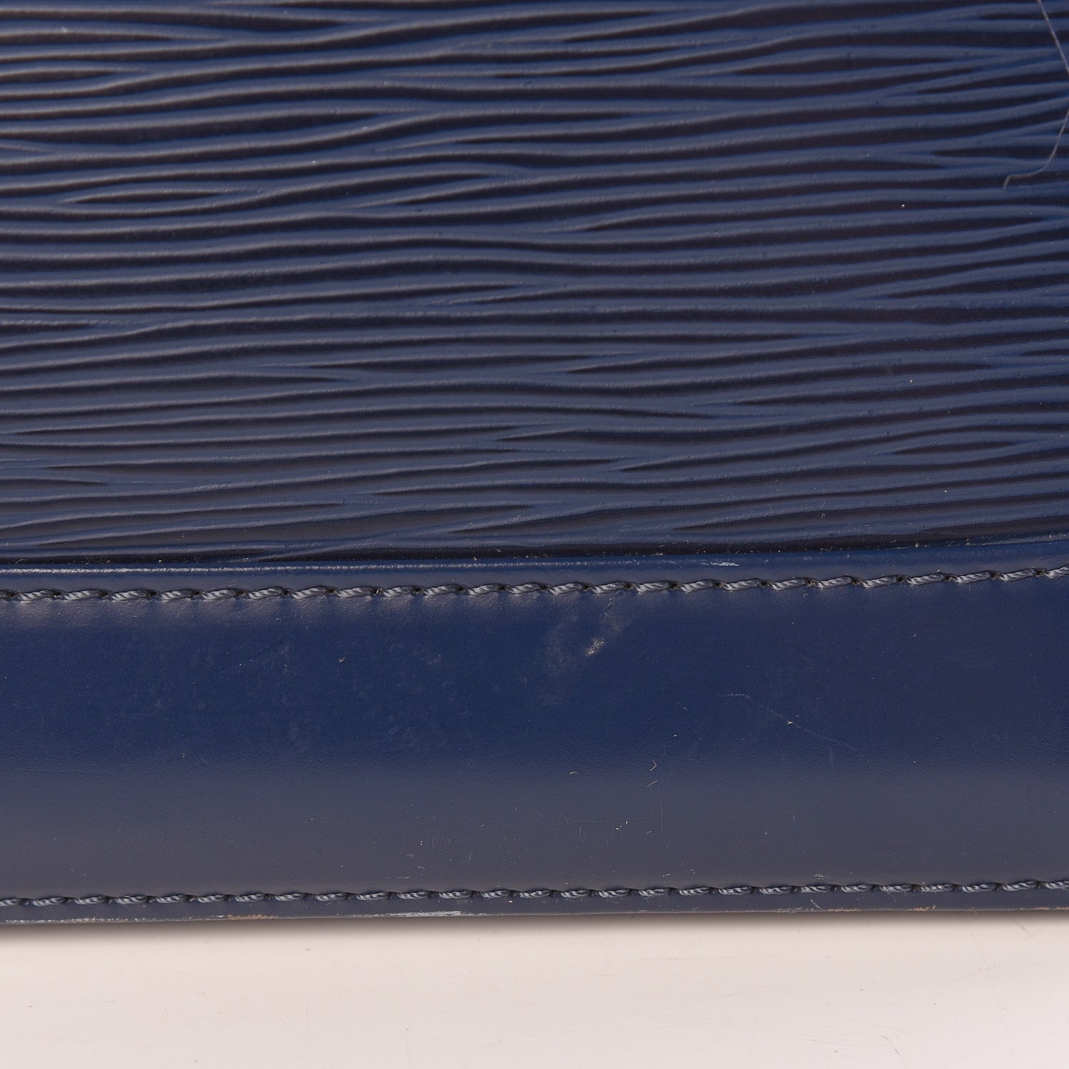 Louis Vuitton Epi Alma MM Indigo 14 of 15