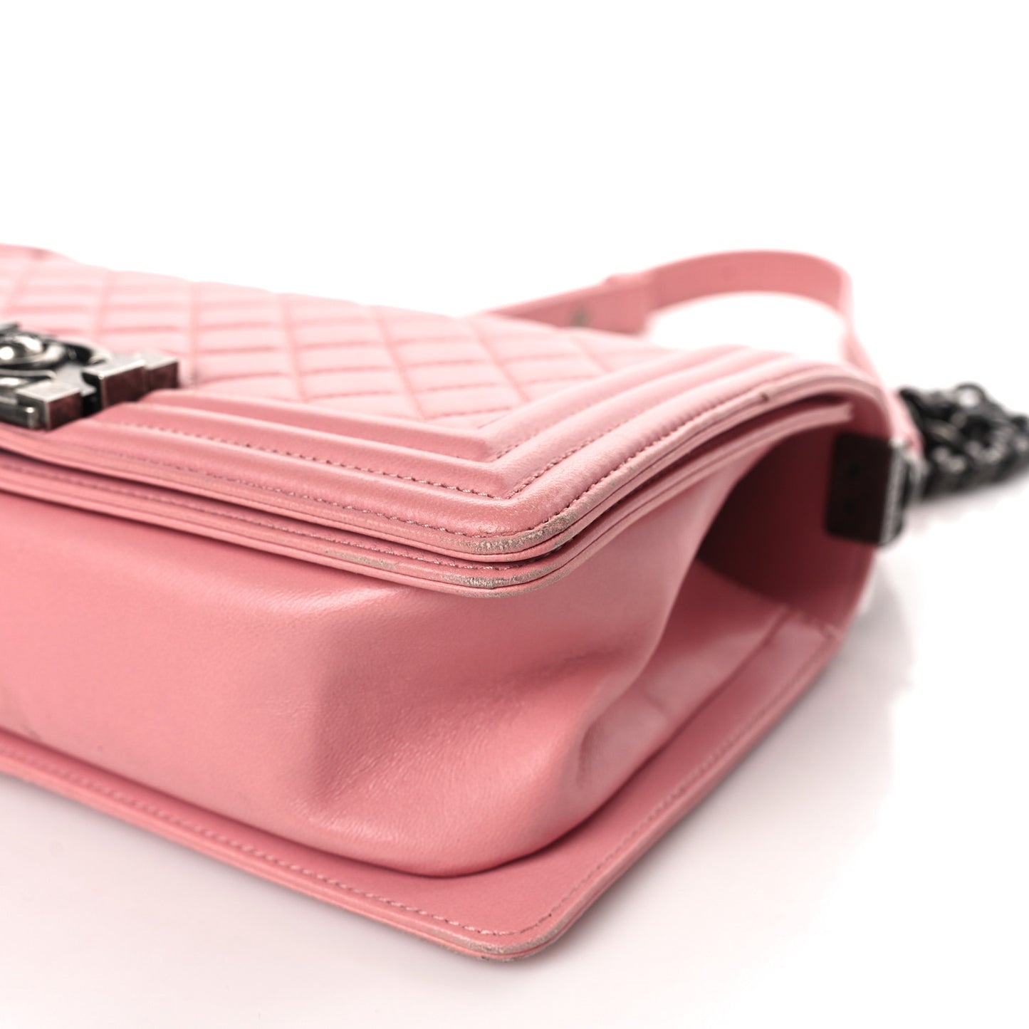Lambskin Quilted Medium Boy Flap Light Pink