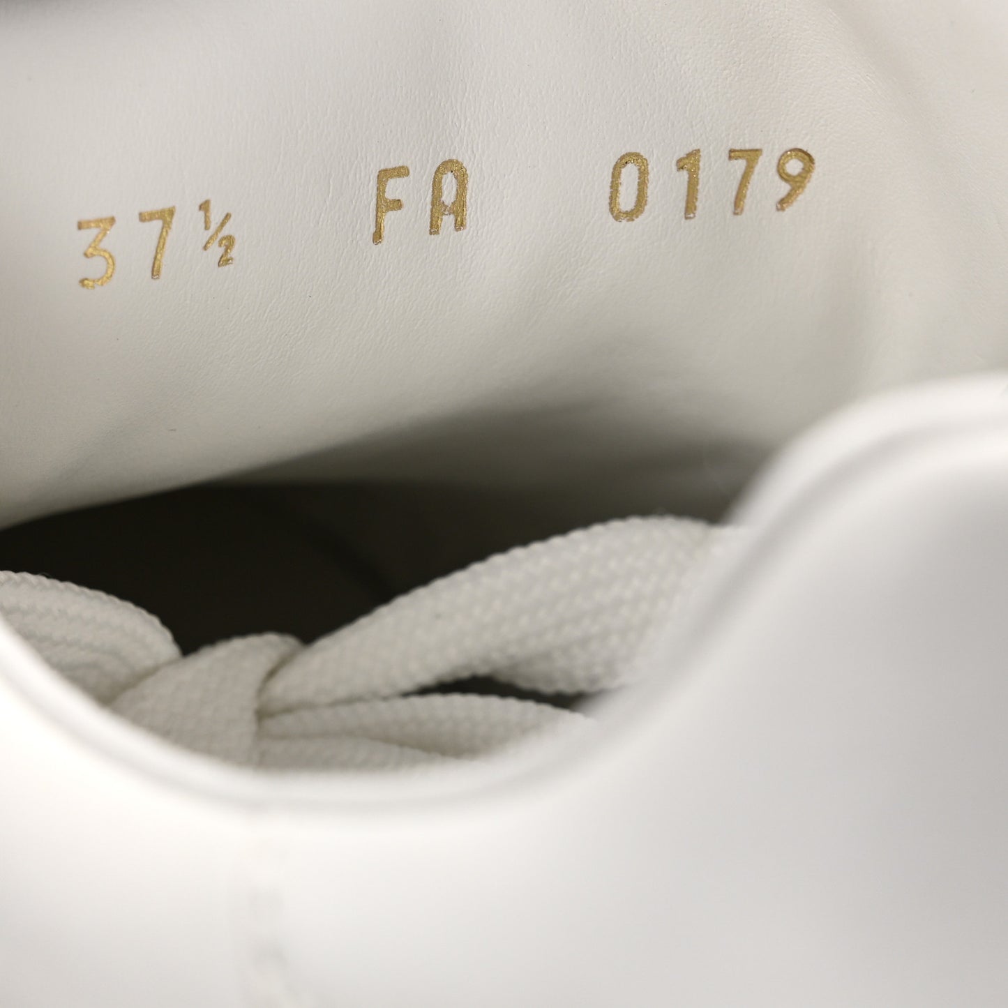 Monogram Time Out Sneakers 37.5 White Vert