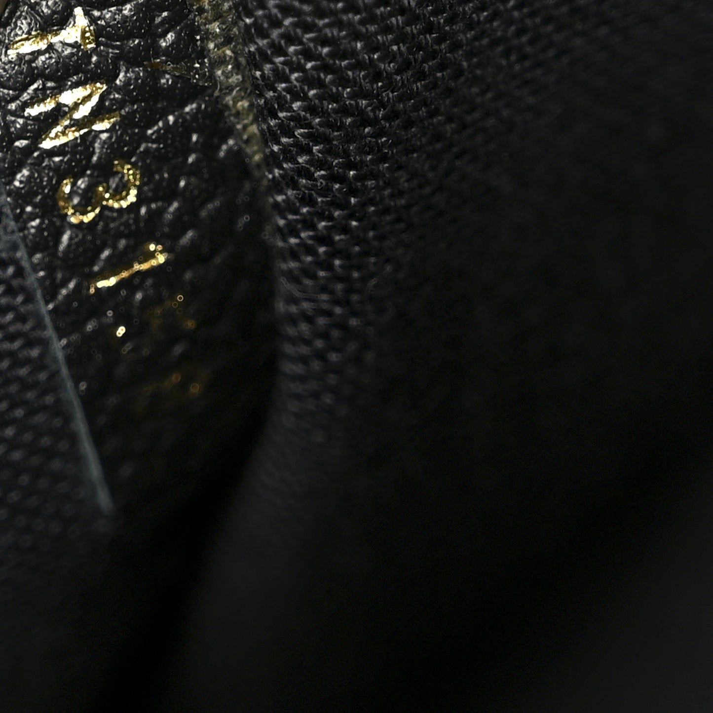 Empreinte Daily Pouch Black