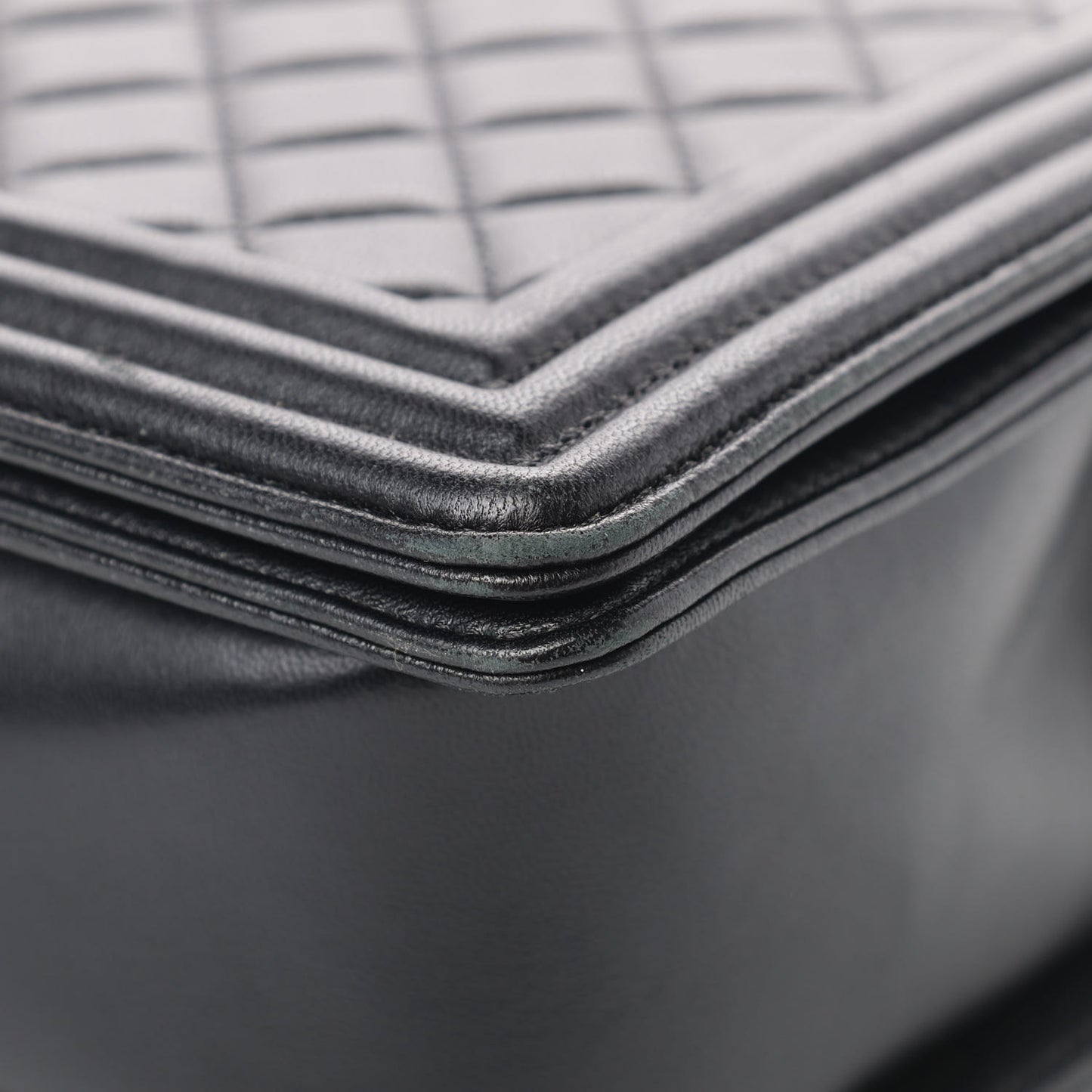 Lambskin Quilted New Medium Boy Flap Black