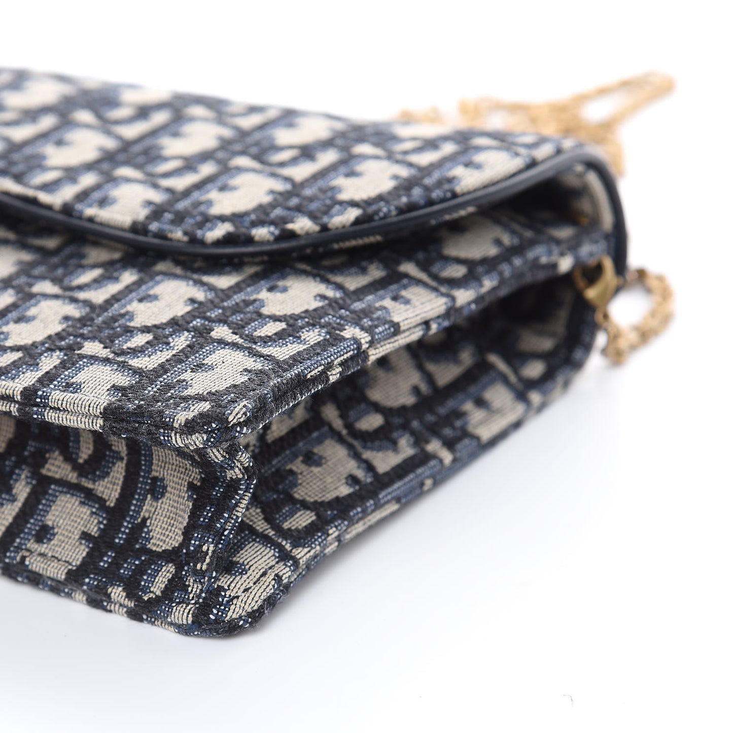 Oblique Saddle Chain Pouch Blue