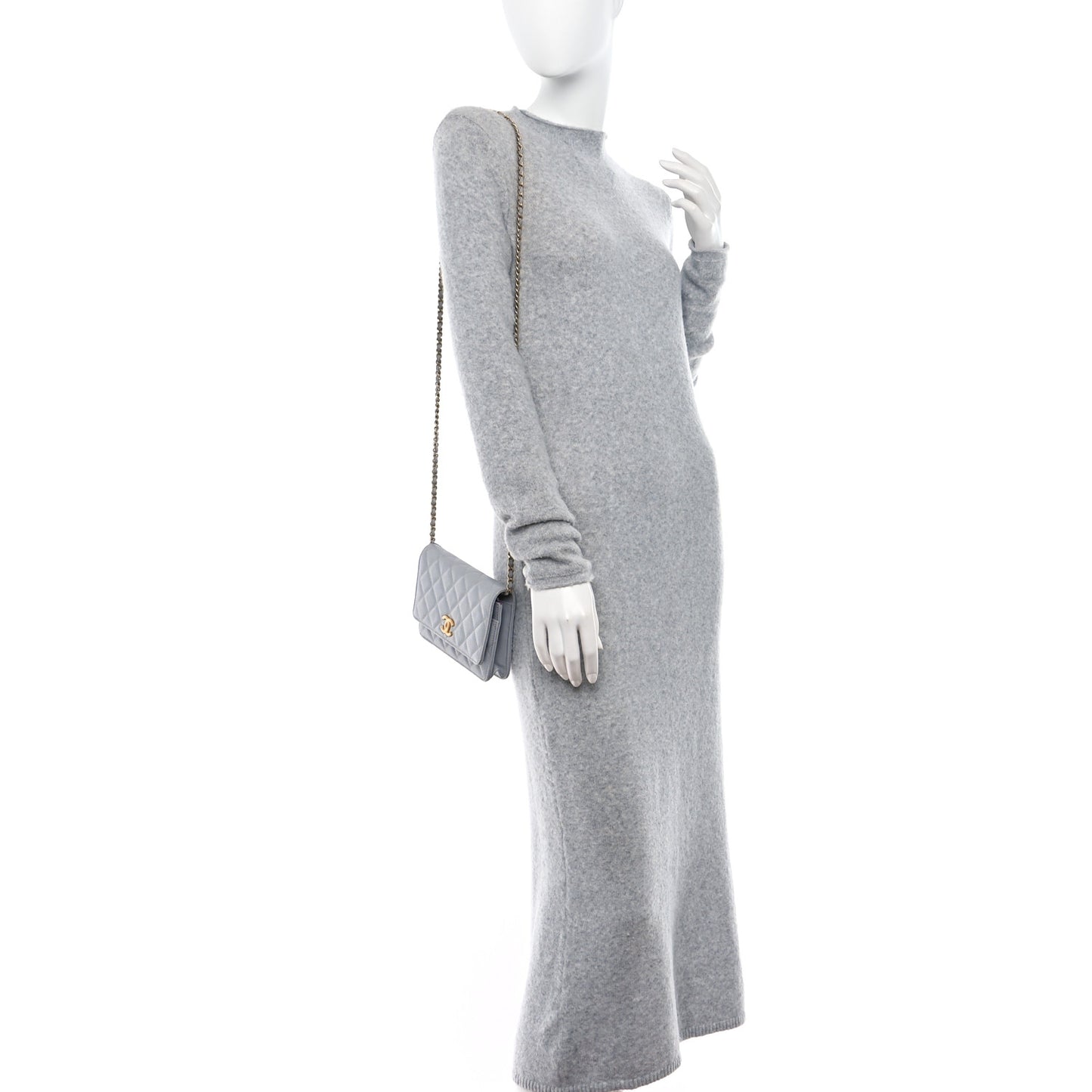 Caviar Quilted Textured CC Wallet on Chain WOC Grey