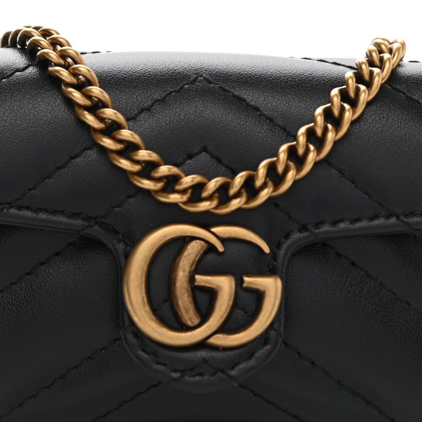 Calfskin Matelasse GG Marmont 2.0 Coin Purse On A Chain Black
